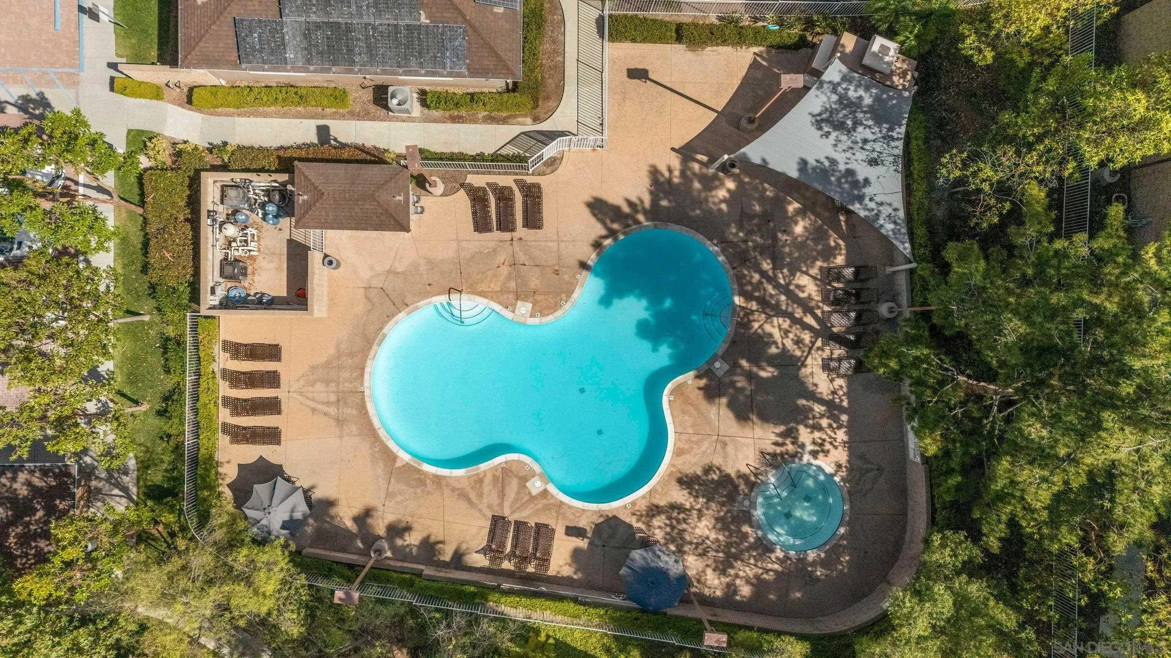 https://cdn.realtyfeed.com/cdn/127/260011208/eb824288b88f649bf17ec37bffbd5b5a.webp