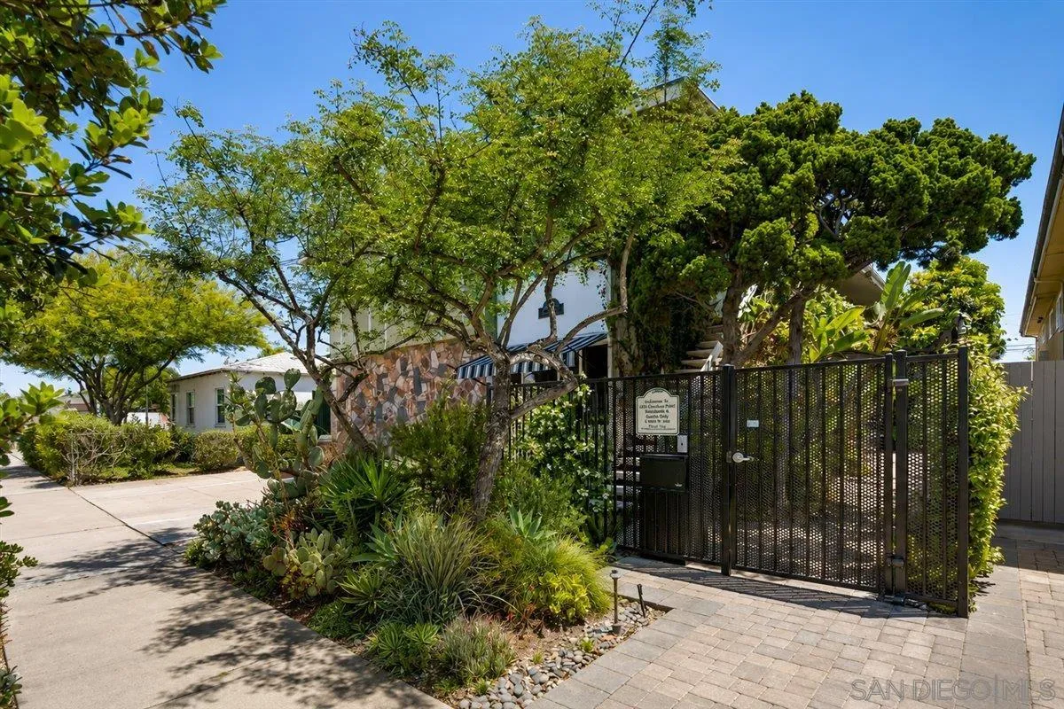 https://cdn.realtyfeed.com/cdn/127/260011209/6dca8a4a1f326ffc0ba9a2e771ca7e7e.webp