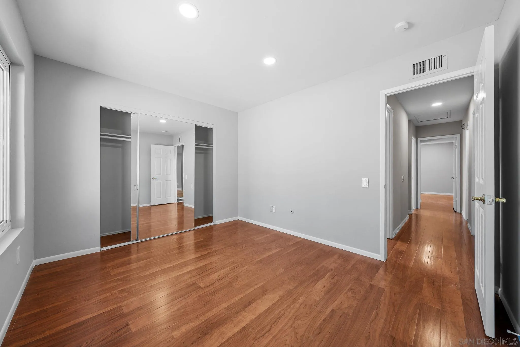 https://cdn.realtyfeed.com/cdn/127/260011211/397ee5b0943155199209412c660c55ac.webp