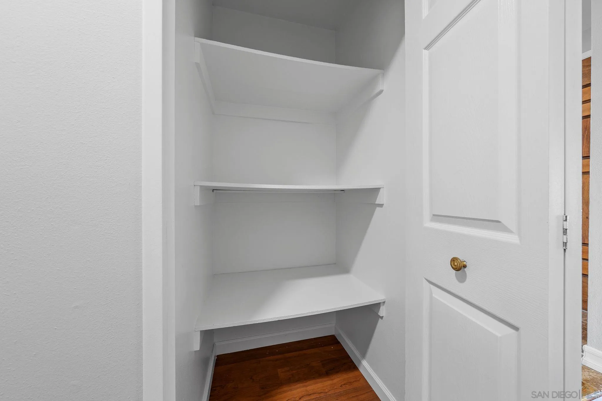 https://cdn.realtyfeed.com/cdn/127/260011211/6642a2a362bd7c3bc33d442a731d8c2b.webp