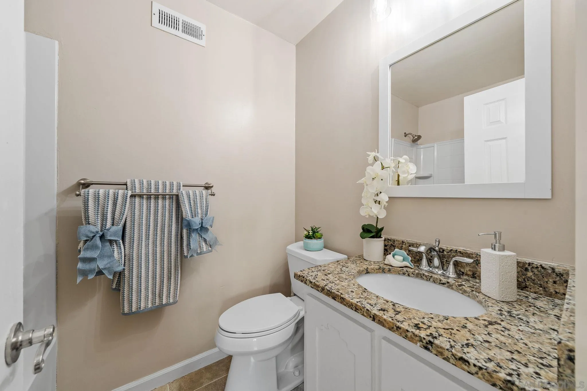 https://cdn.realtyfeed.com/cdn/127/260011211/9a735d1b1a45b309d5ffac487e066548.webp