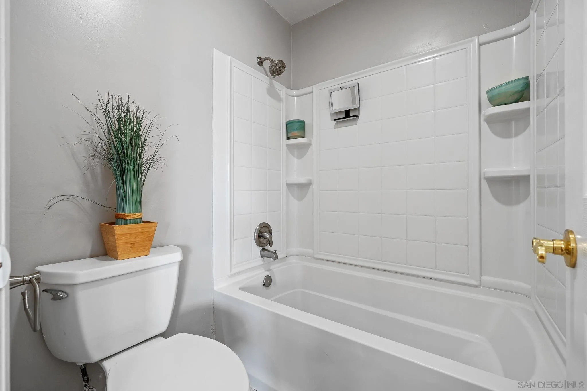 https://cdn.realtyfeed.com/cdn/127/260011211/9bdb2130c1bdcccb21100e207463da60.webp