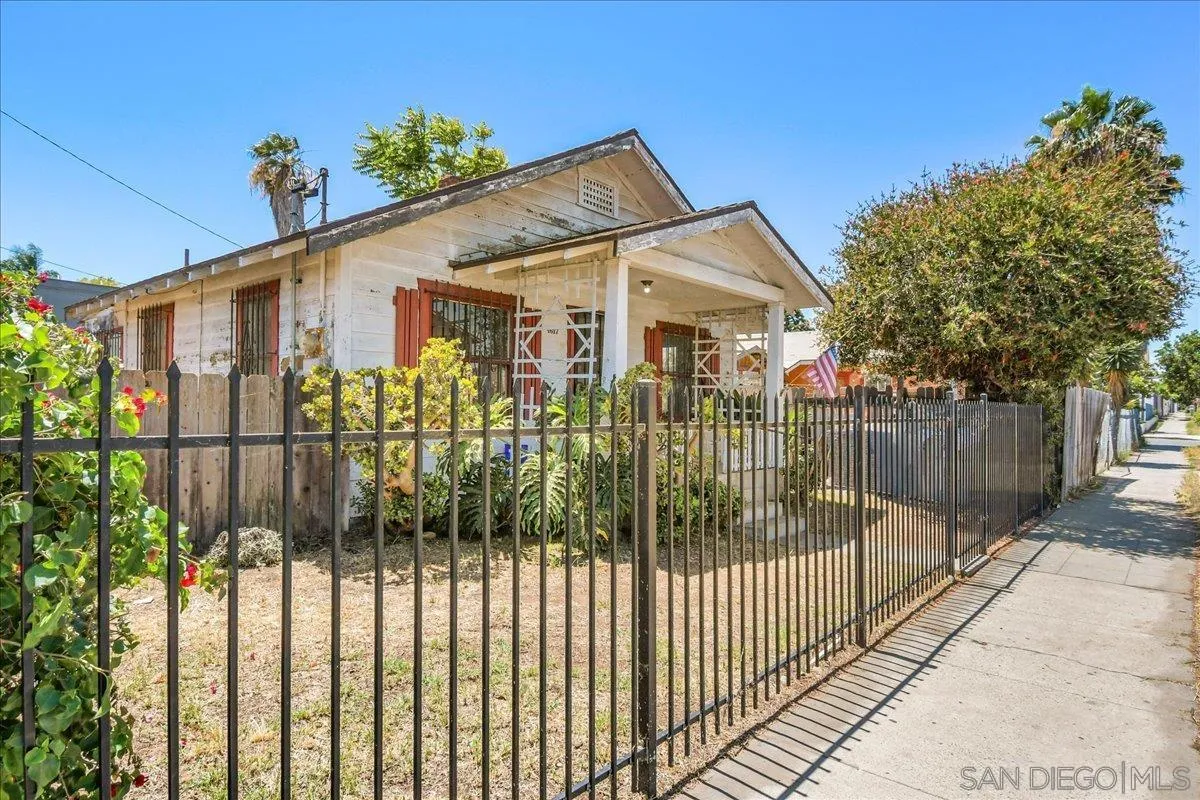 https://cdn.realtyfeed.com/cdn/127/260011212/16bdf845b8dfd54f7832f6bc3493c056.webp