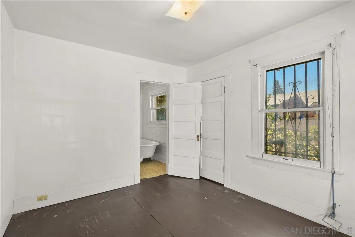 https://cdn.realtyfeed.com/cdn/127/260011212/51d0a59df81781e4a02eade329d5f807.webp