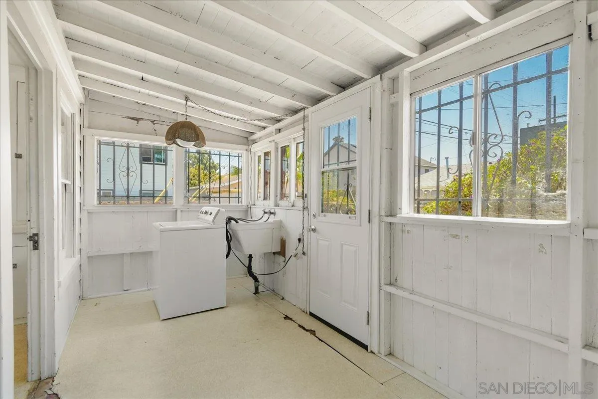 https://cdn.realtyfeed.com/cdn/127/260011212/b879f7fe43fa0c5ad3c998266243531f.webp
