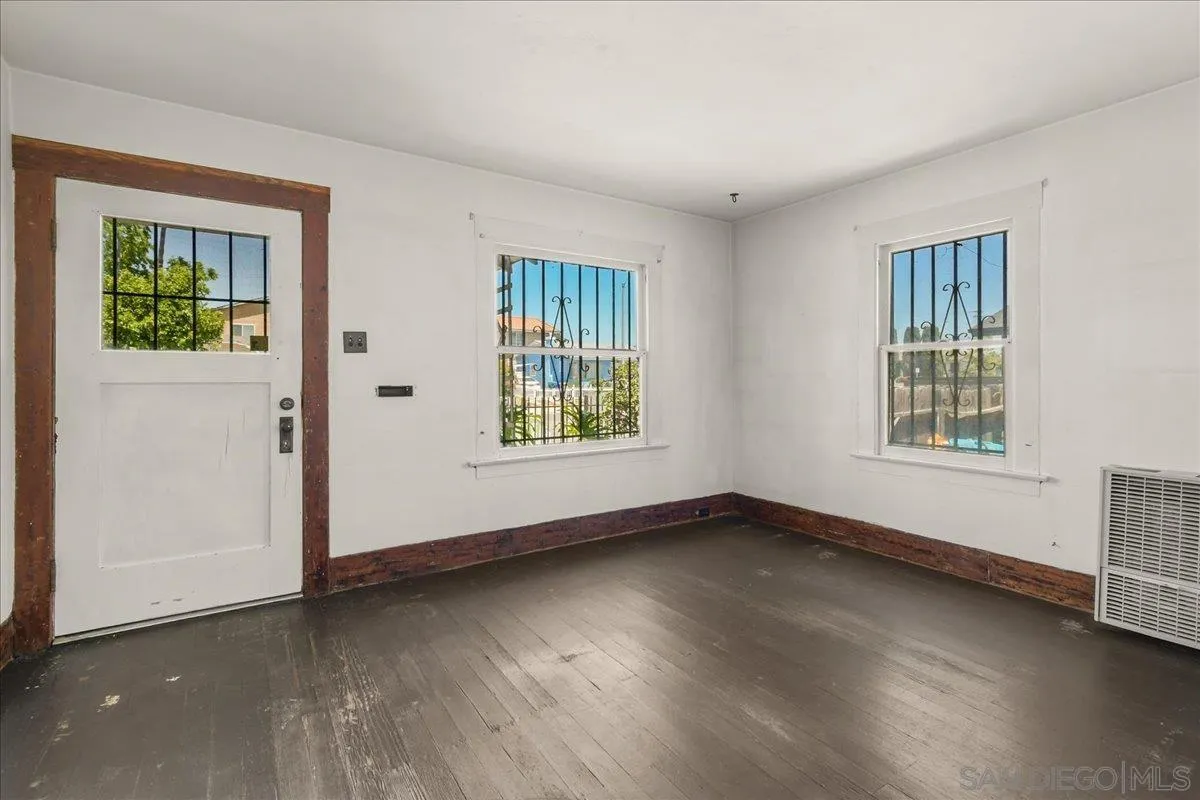 https://cdn.realtyfeed.com/cdn/127/260011212/f05c076ad46c481e990085db00519d08.webp