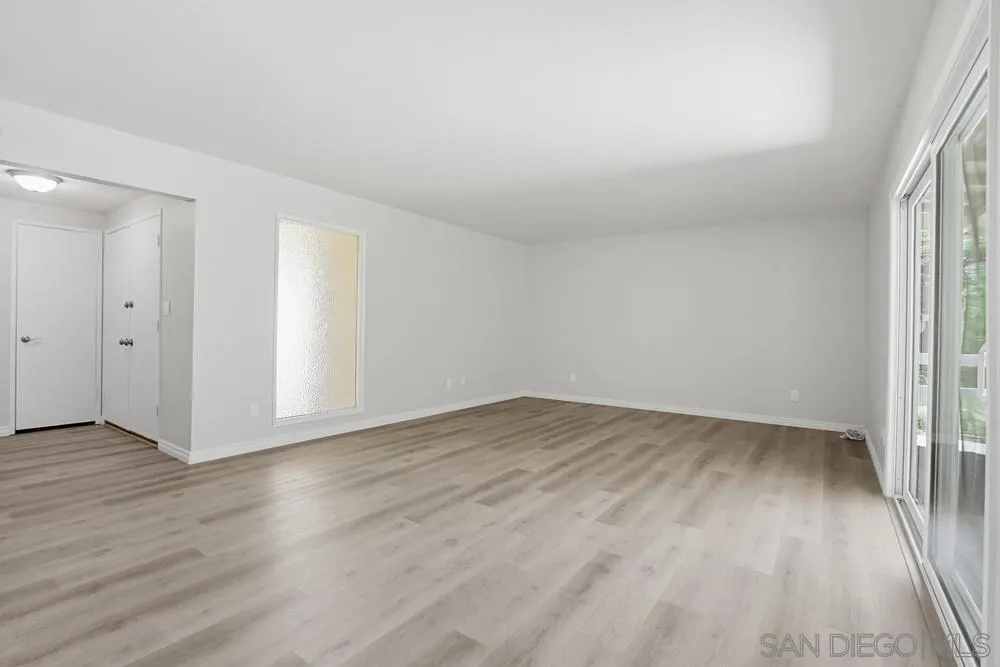 Photo #6: 260011214 Listing: Photo #6