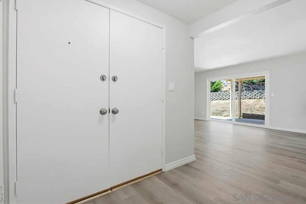 Photo #3: 260011214 Listing: Photo #3