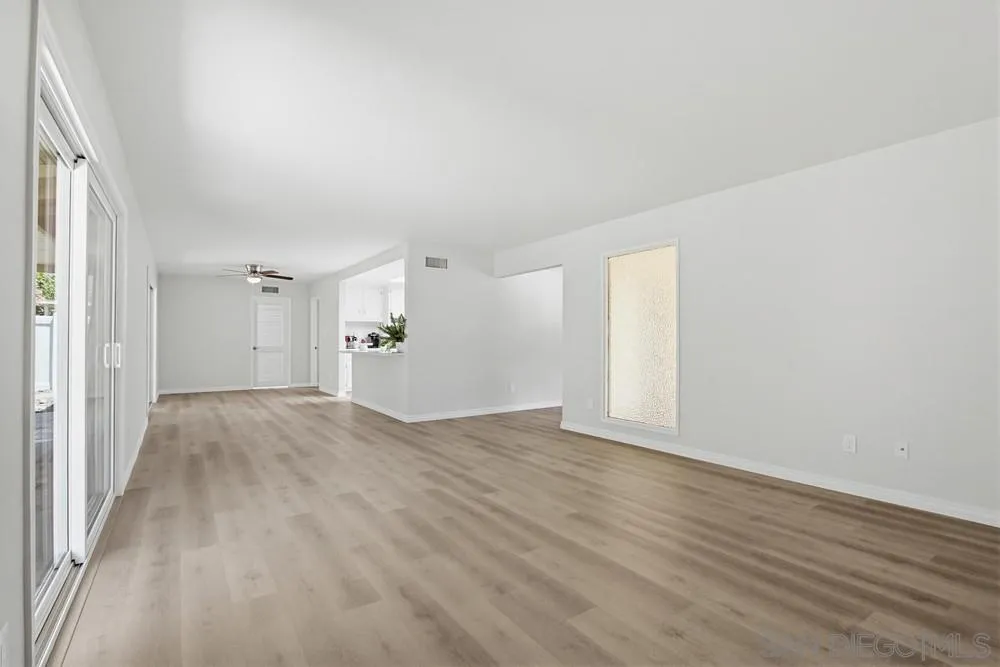 Photo #9: 260011214 Listing: Photo #9