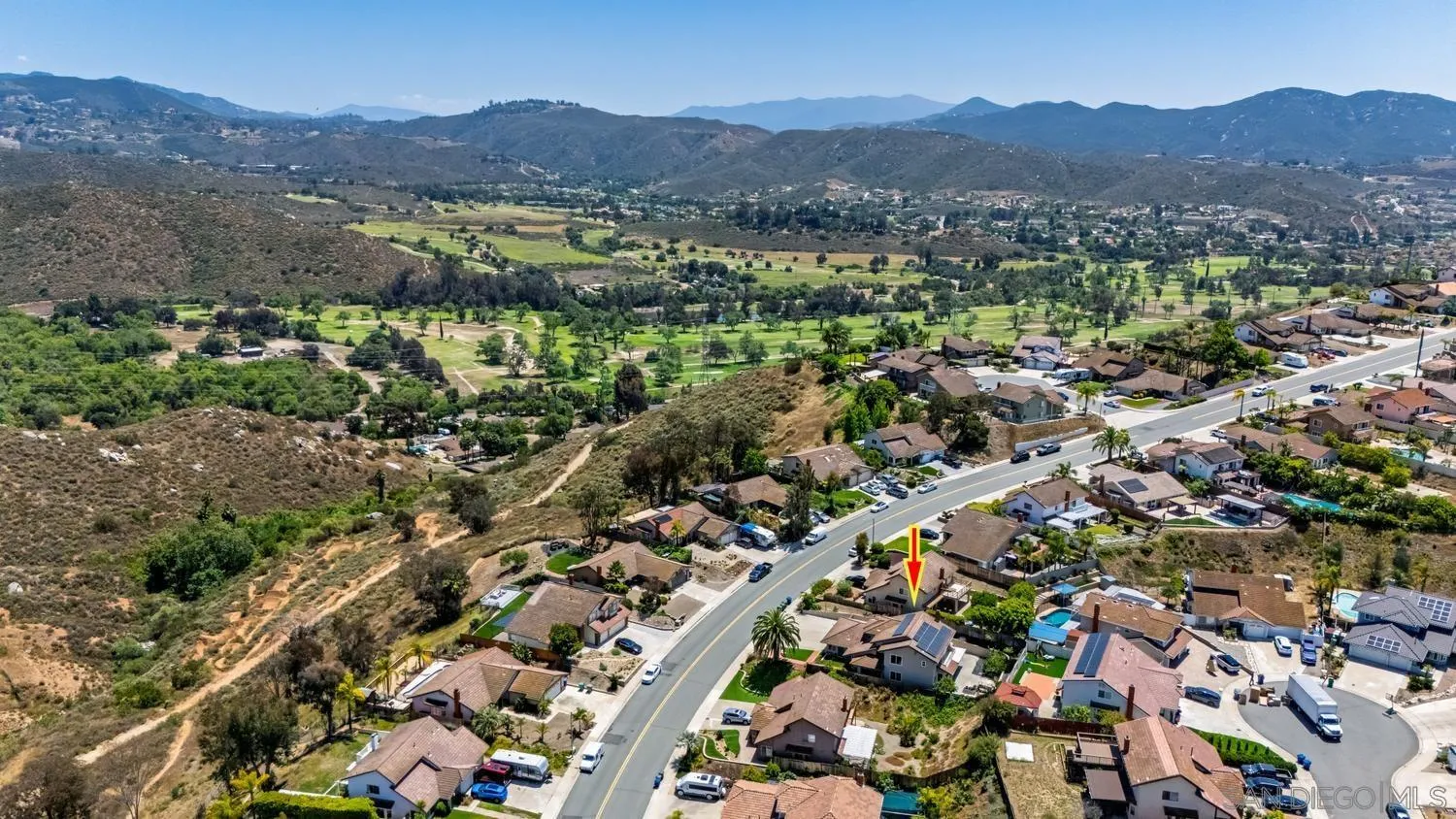 https://cdn.realtyfeed.com/cdn/127/260011215/75e3dd447ed17ea7e4cb536d34eeb071.webp