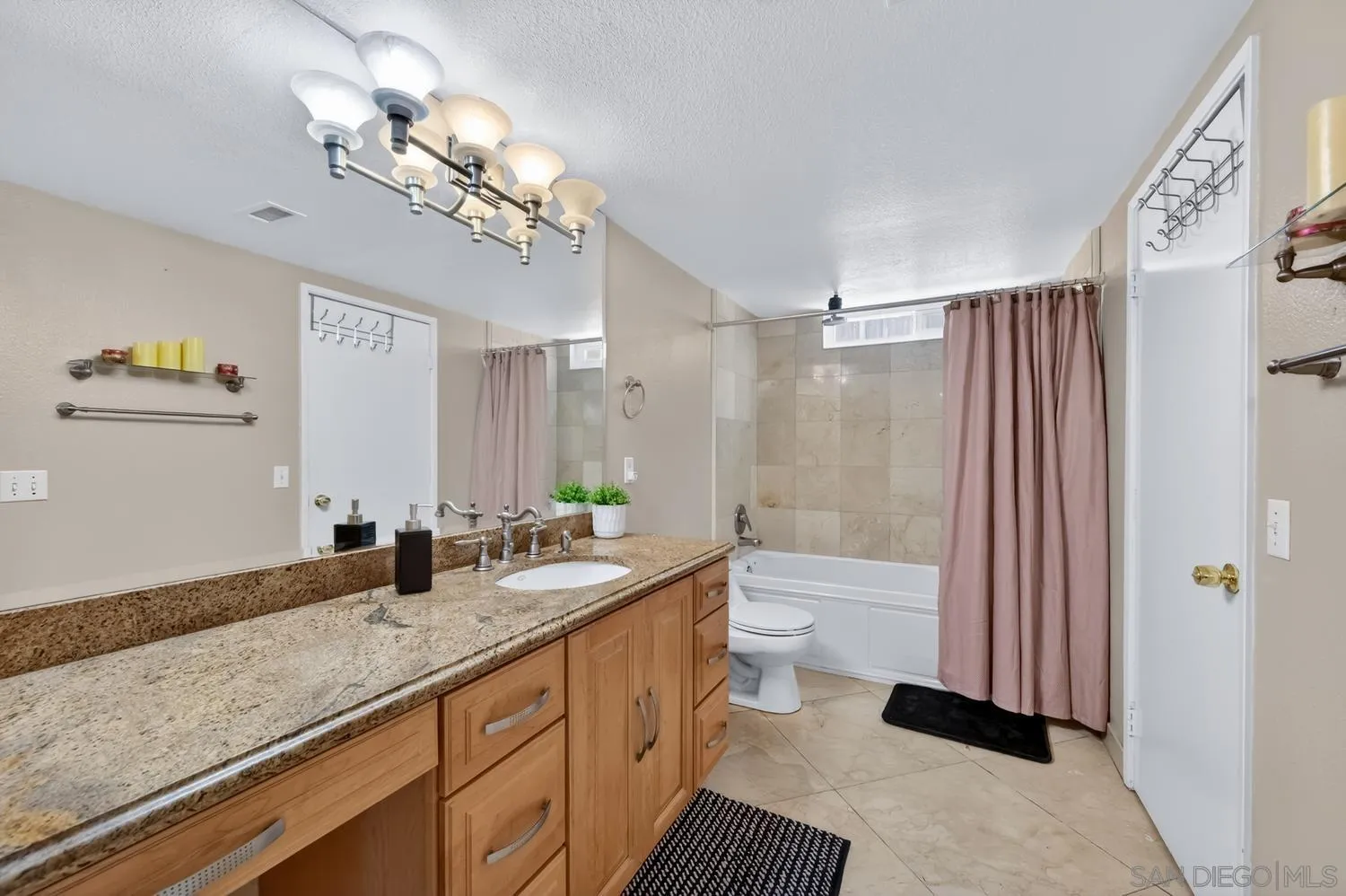 https://cdn.realtyfeed.com/cdn/127/260011215/92ee1f724a8607e155718d1afe3ab408.webp