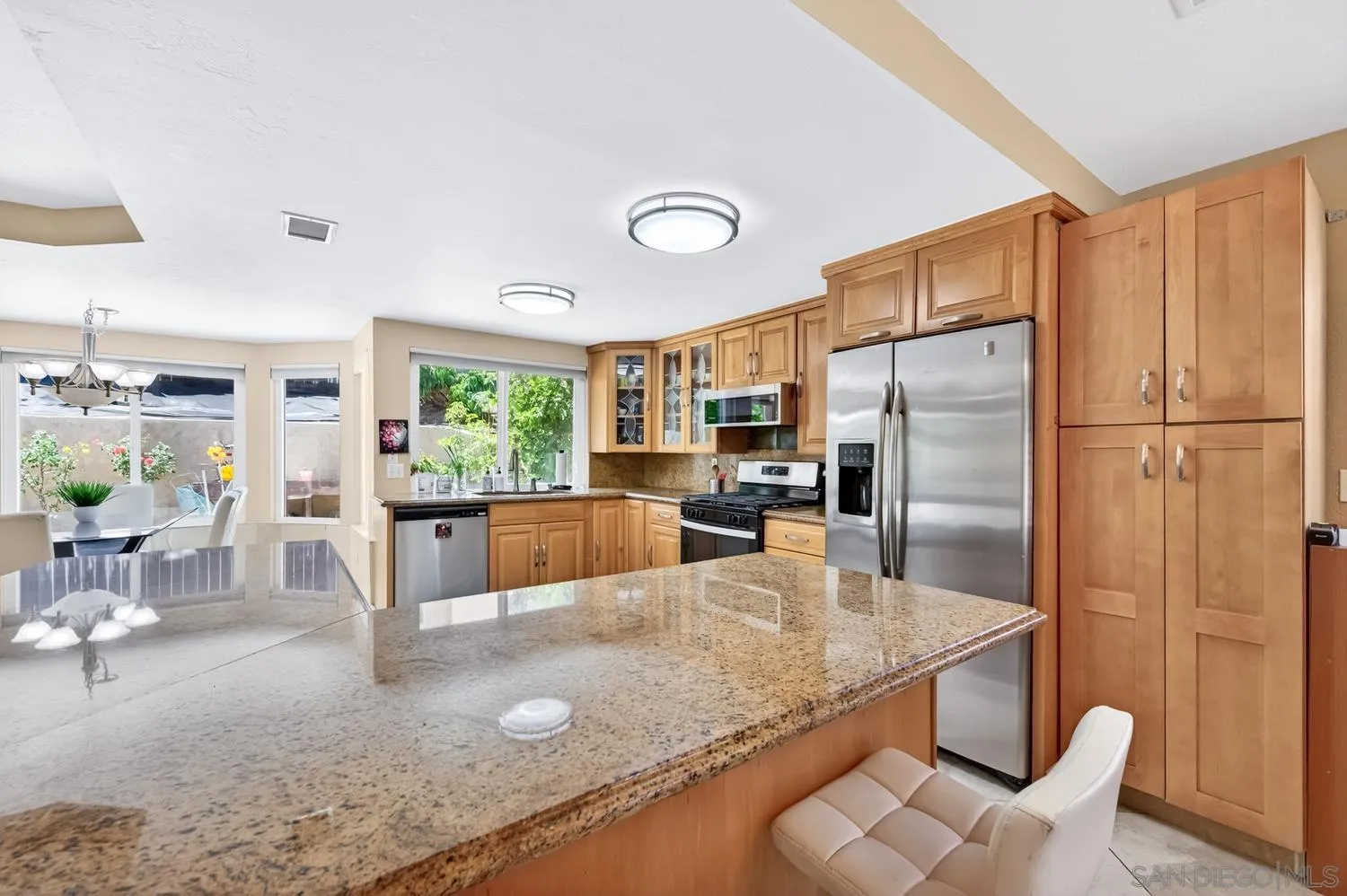 https://cdn.realtyfeed.com/cdn/127/260011215/95382fd2092ce8e0541937f2f98b3dab.webp
