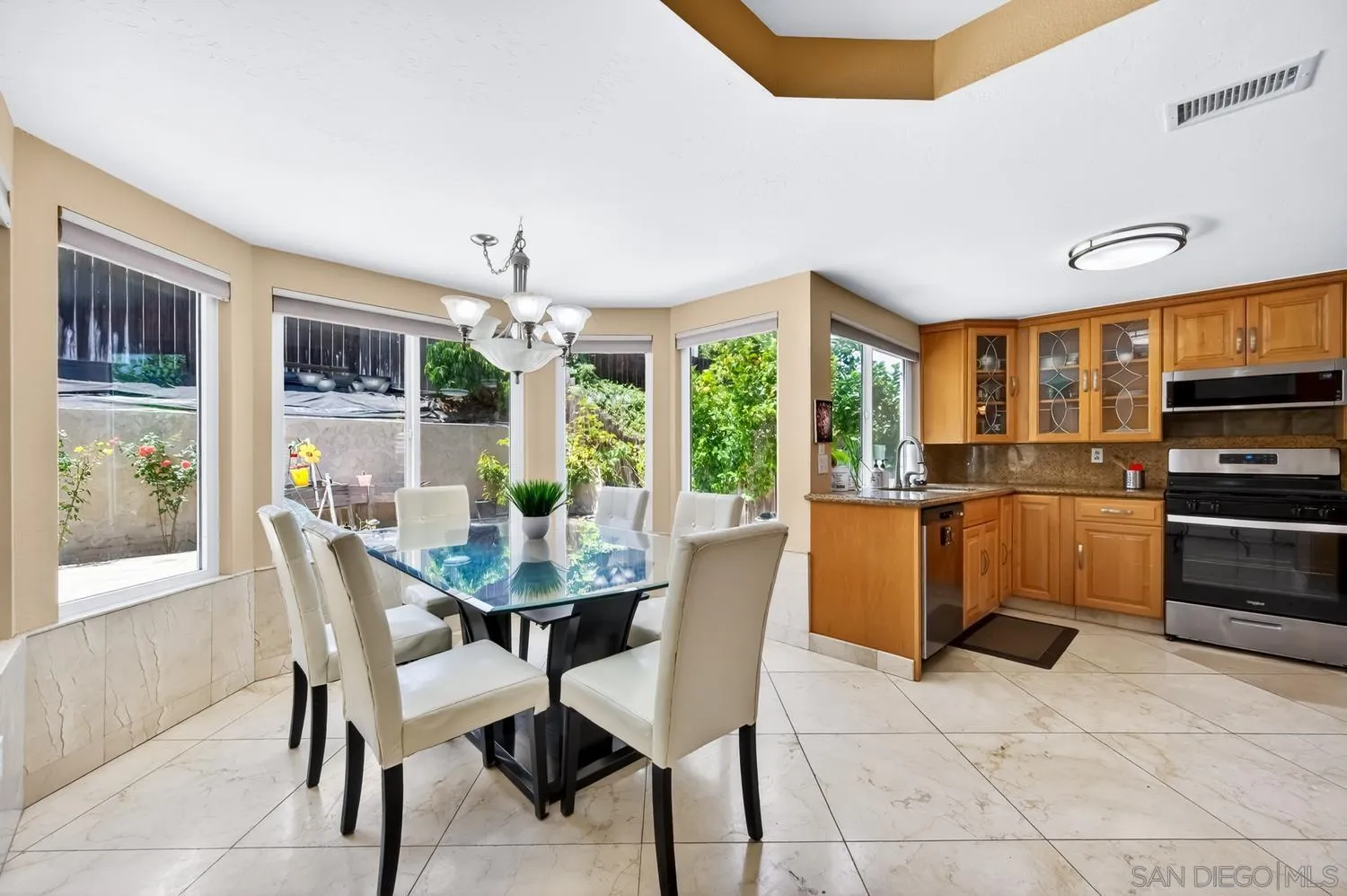 https://cdn.realtyfeed.com/cdn/127/260011215/99e54f88e11496c161a683843b2befba.webp