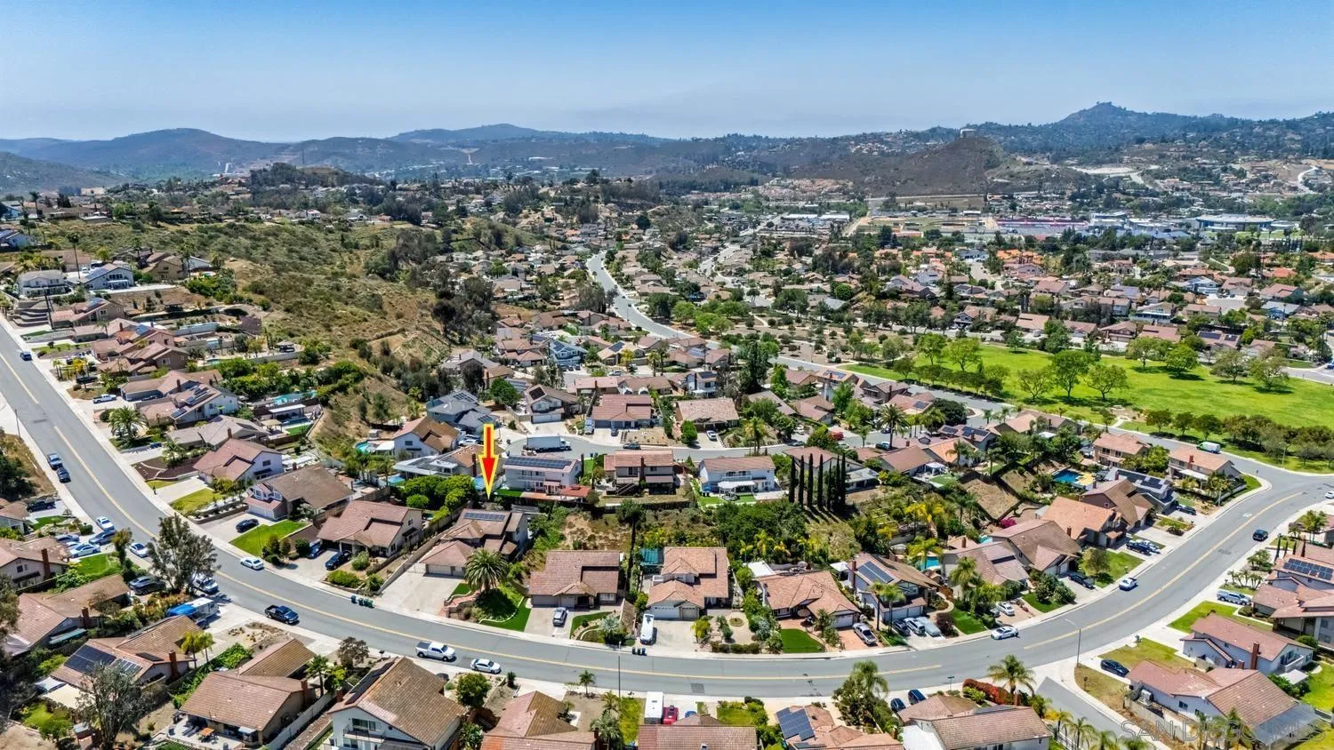 https://cdn.realtyfeed.com/cdn/127/260011215/9adef3394c5b646be4715814ed5b5204.webp