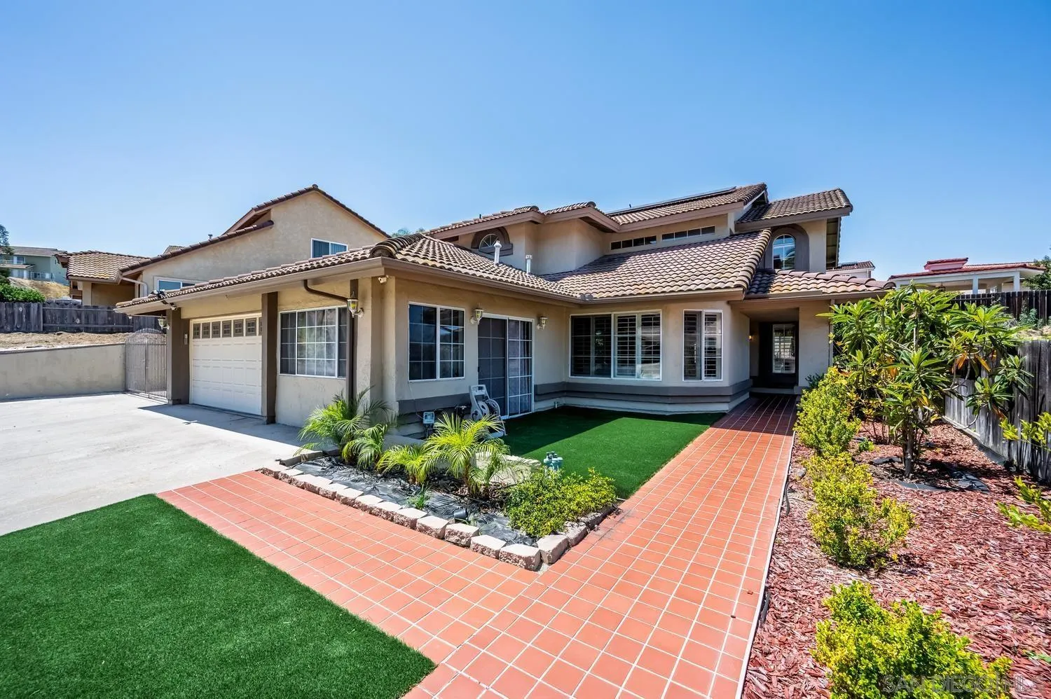 https://cdn.realtyfeed.com/cdn/127/260011215/a71e1de12a69167b4103f8922816eaf8.webp