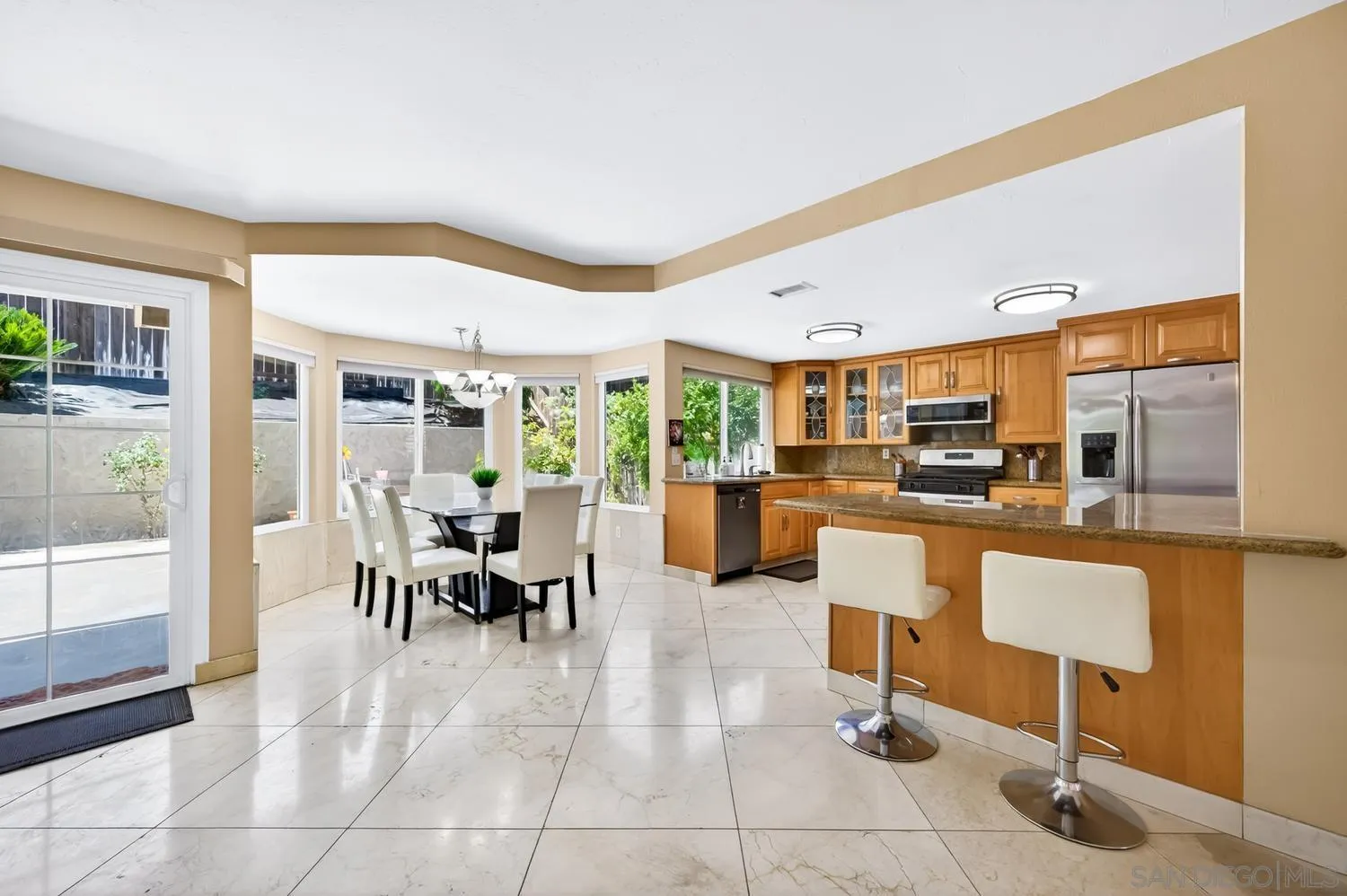 https://cdn.realtyfeed.com/cdn/127/260011215/b2b88cb3864f9768e3e7b6801cd9b2b2.webp