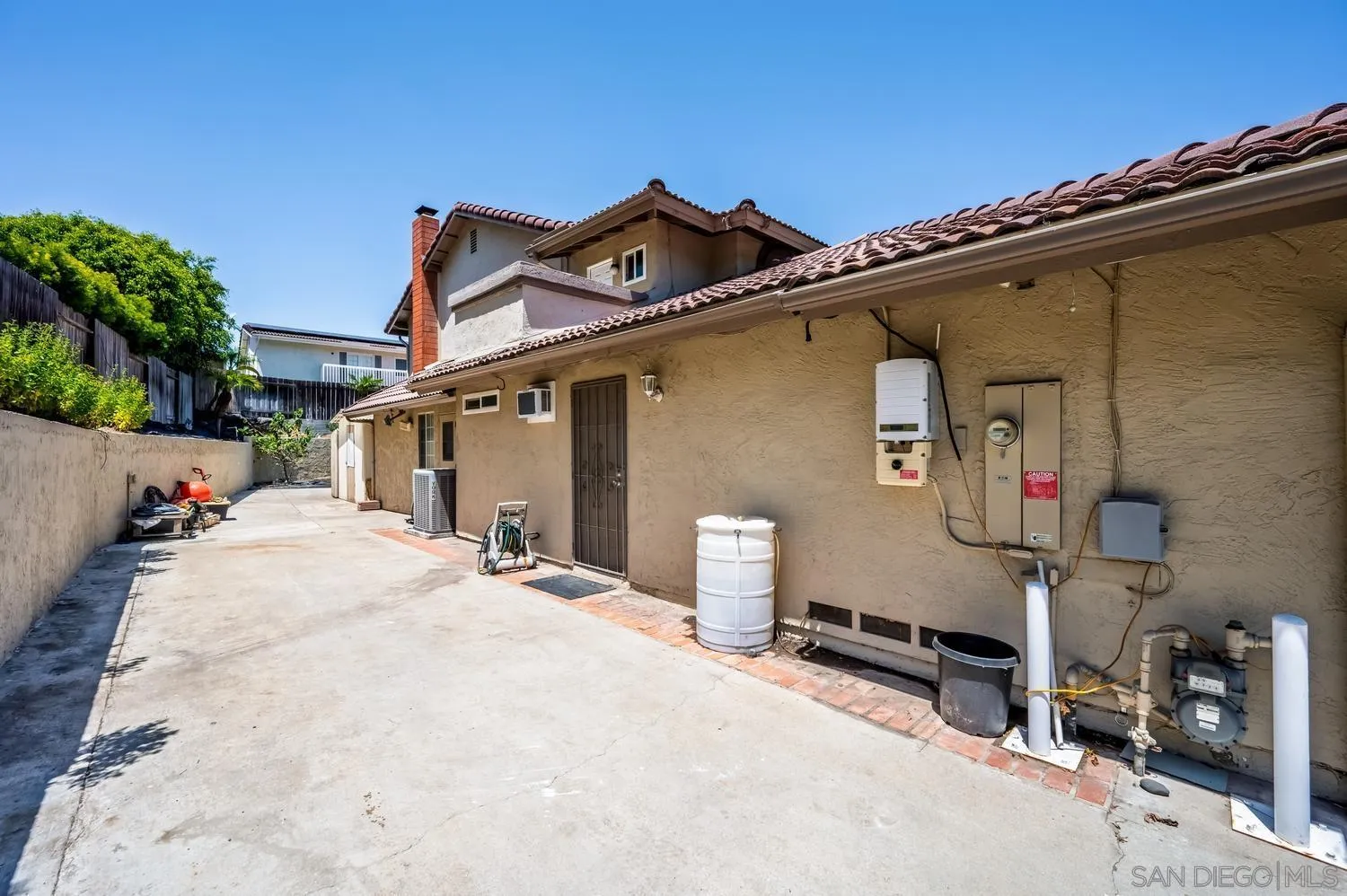 https://cdn.realtyfeed.com/cdn/127/260011215/c2b6f4e6191e636045884413e5f7bd59.webp