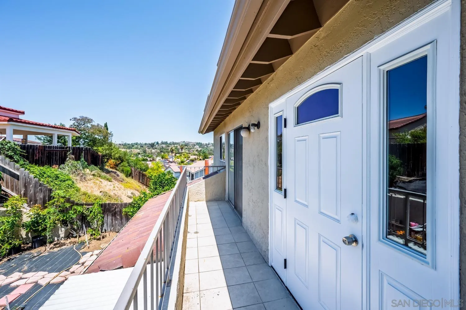 https://cdn.realtyfeed.com/cdn/127/260011215/c4bc878bcc15d93de9e4e52a423308af.webp