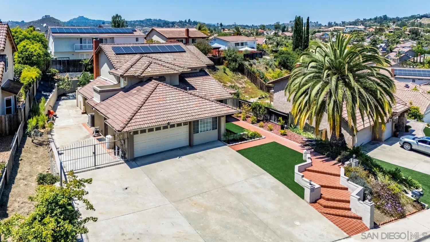 https://cdn.realtyfeed.com/cdn/127/260011215/c8f347b6c55b05024b1380cd2069dd02.webp