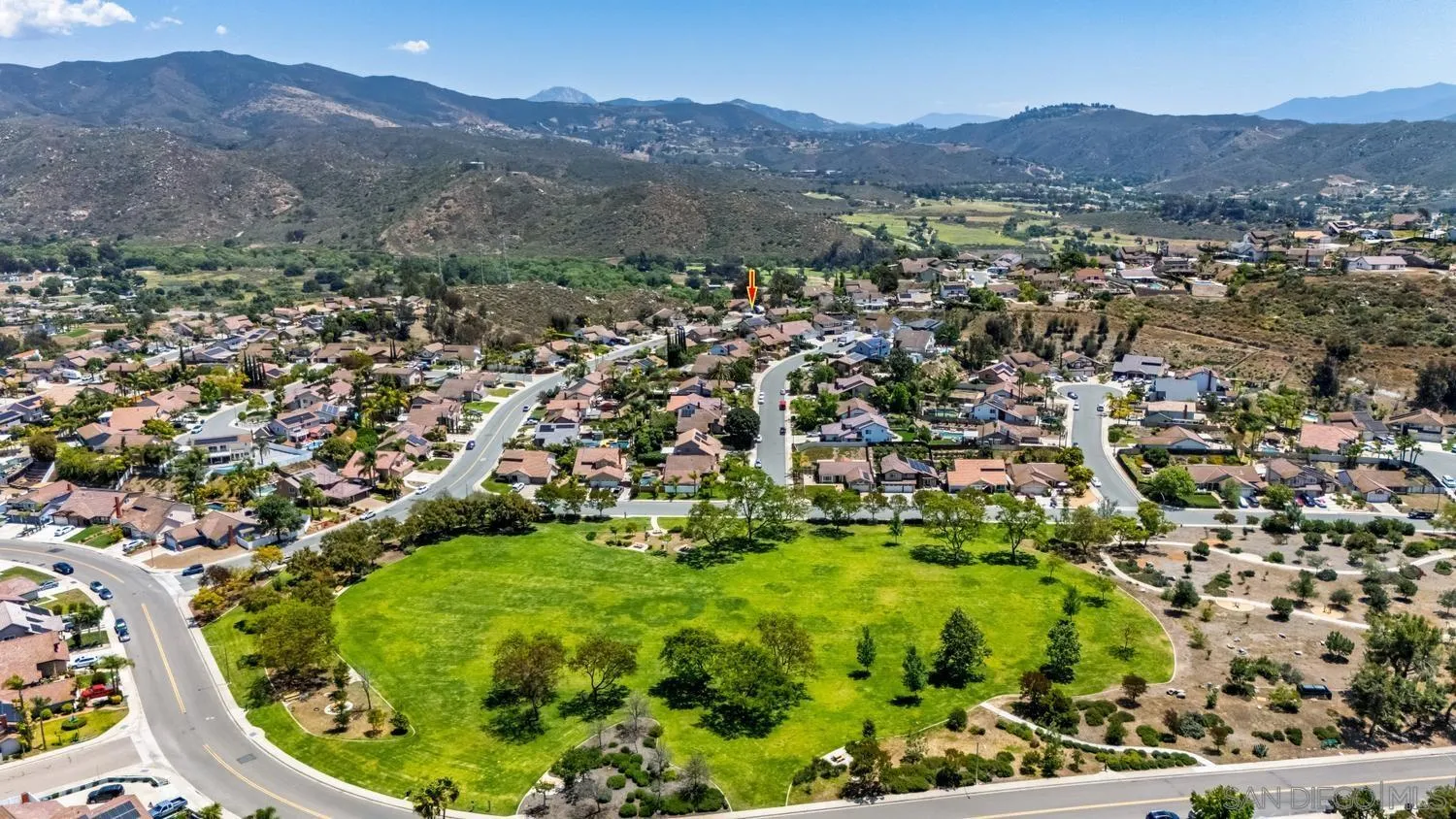 https://cdn.realtyfeed.com/cdn/127/260011215/f0a5cc6b20d21b4b568ac4b7ab3e5b2e.webp