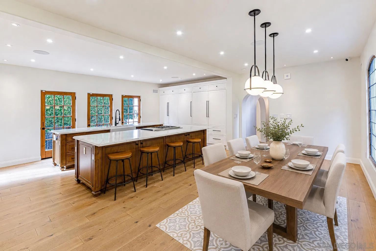 63 Lincoln Drive, Ventura, CA, 93001