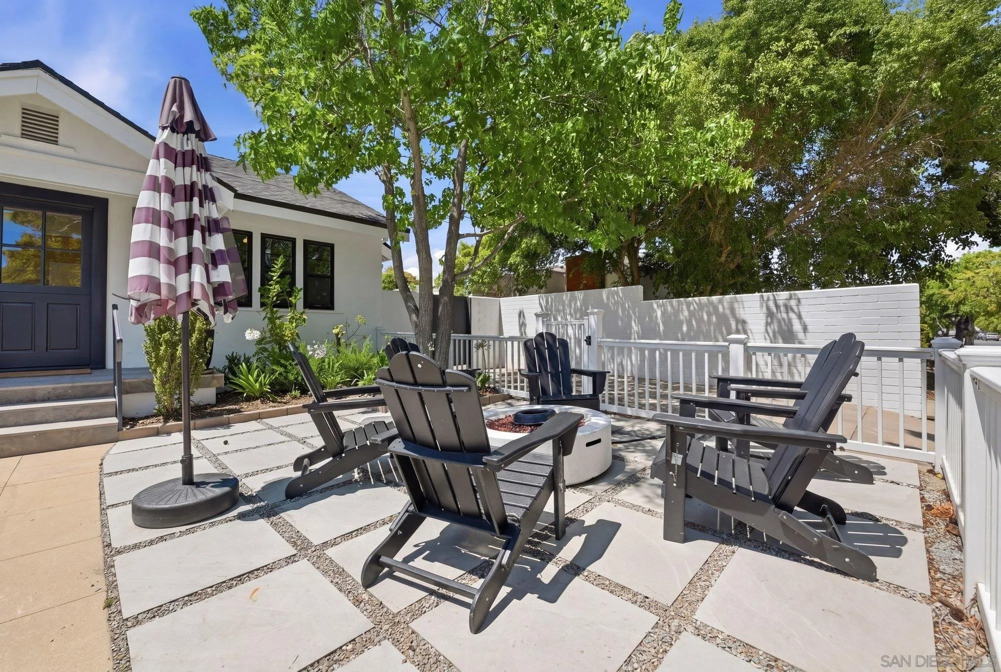 https://cdn.realtyfeed.com/cdn/127/260011219/279e359a0747019d4d735595427ee22b.webp