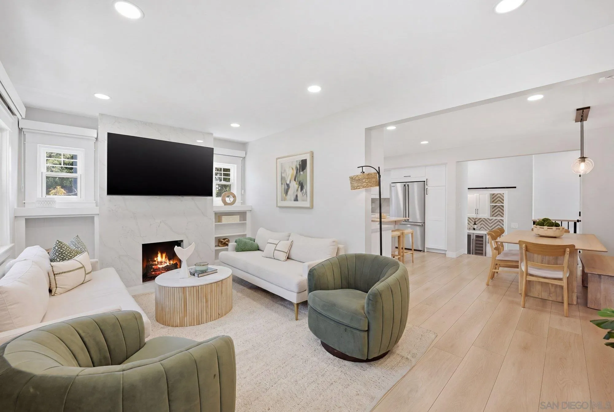 https://cdn.realtyfeed.com/cdn/127/260011219/2dad87af2318dd877fa12400f81f07c8.webp