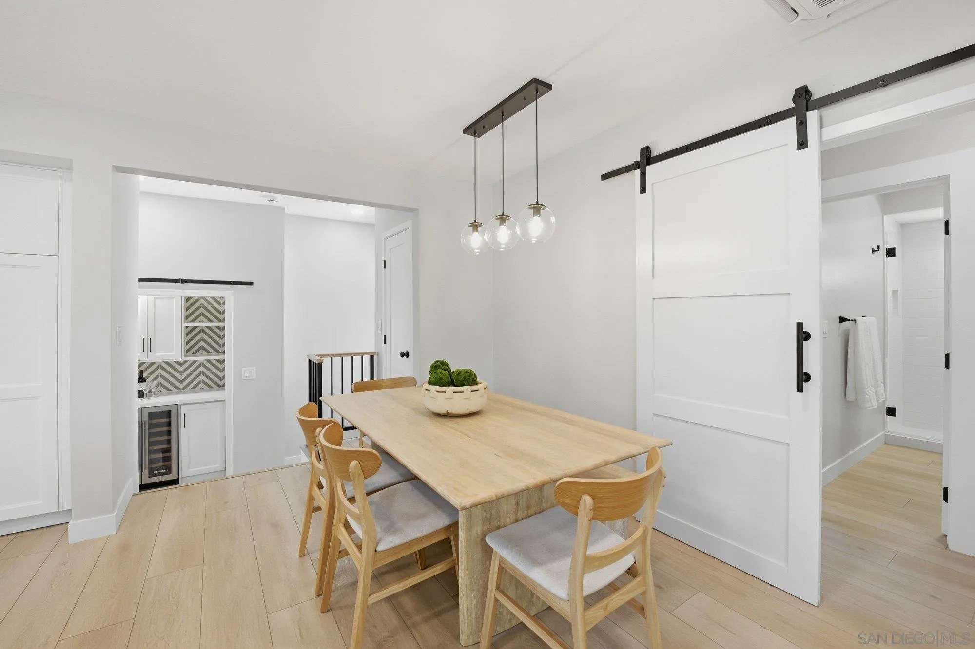 https://cdn.realtyfeed.com/cdn/127/260011219/51bd79dc883ab9a78038911c75f20e19.webp