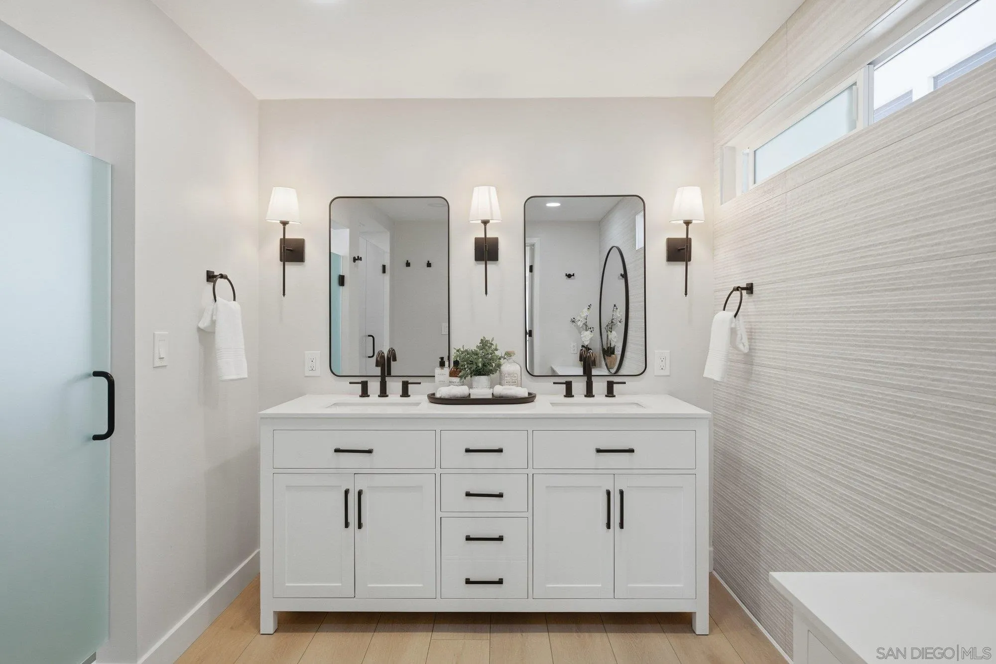 https://cdn.realtyfeed.com/cdn/127/260011219/9ca74984b0cc2071352d077ad2816179.webp