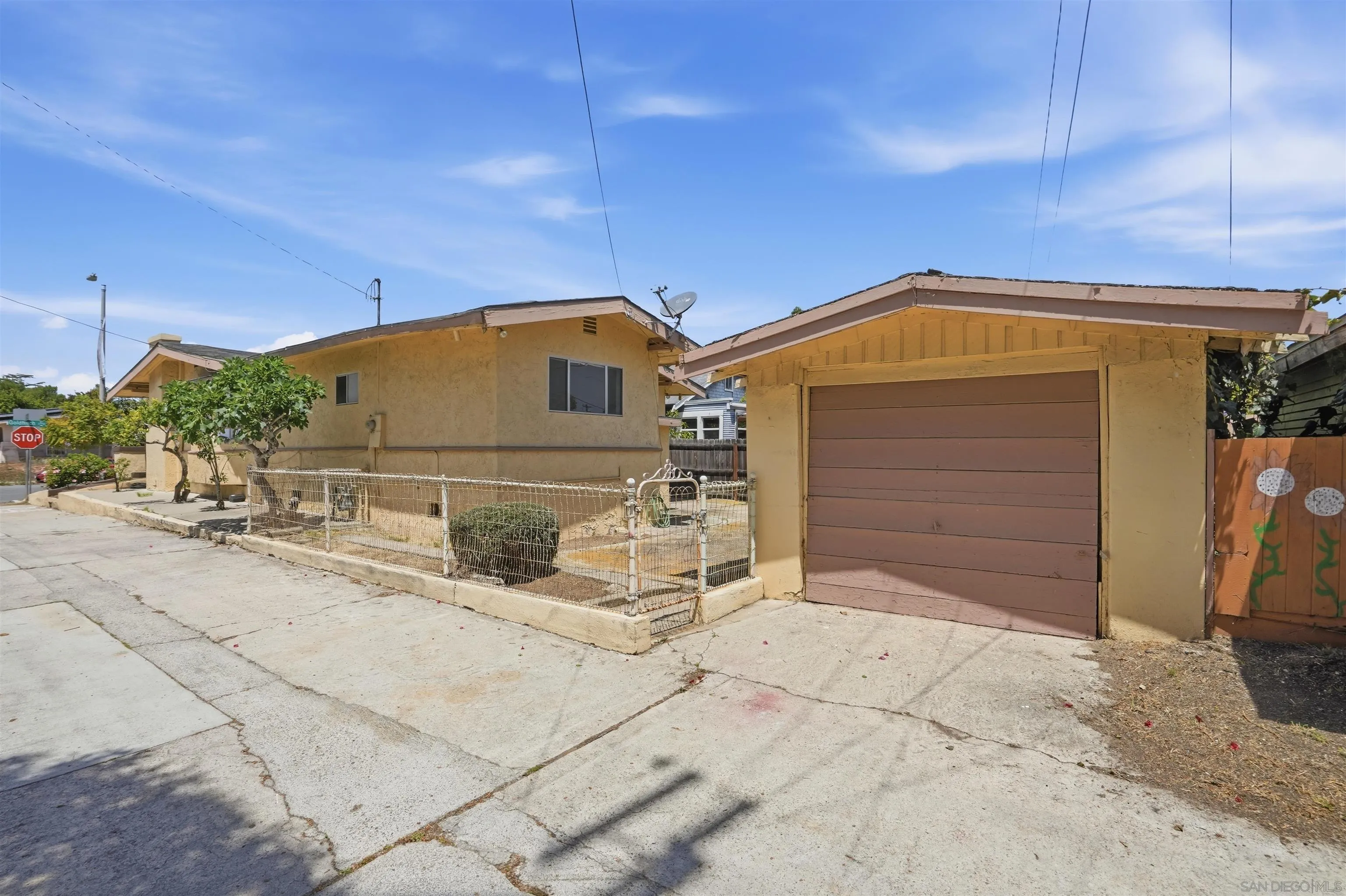 https://cdn.realtyfeed.com/cdn/127/260011222/43a1e7db4f6d1b9bb4ae489d0f11ded9.webp