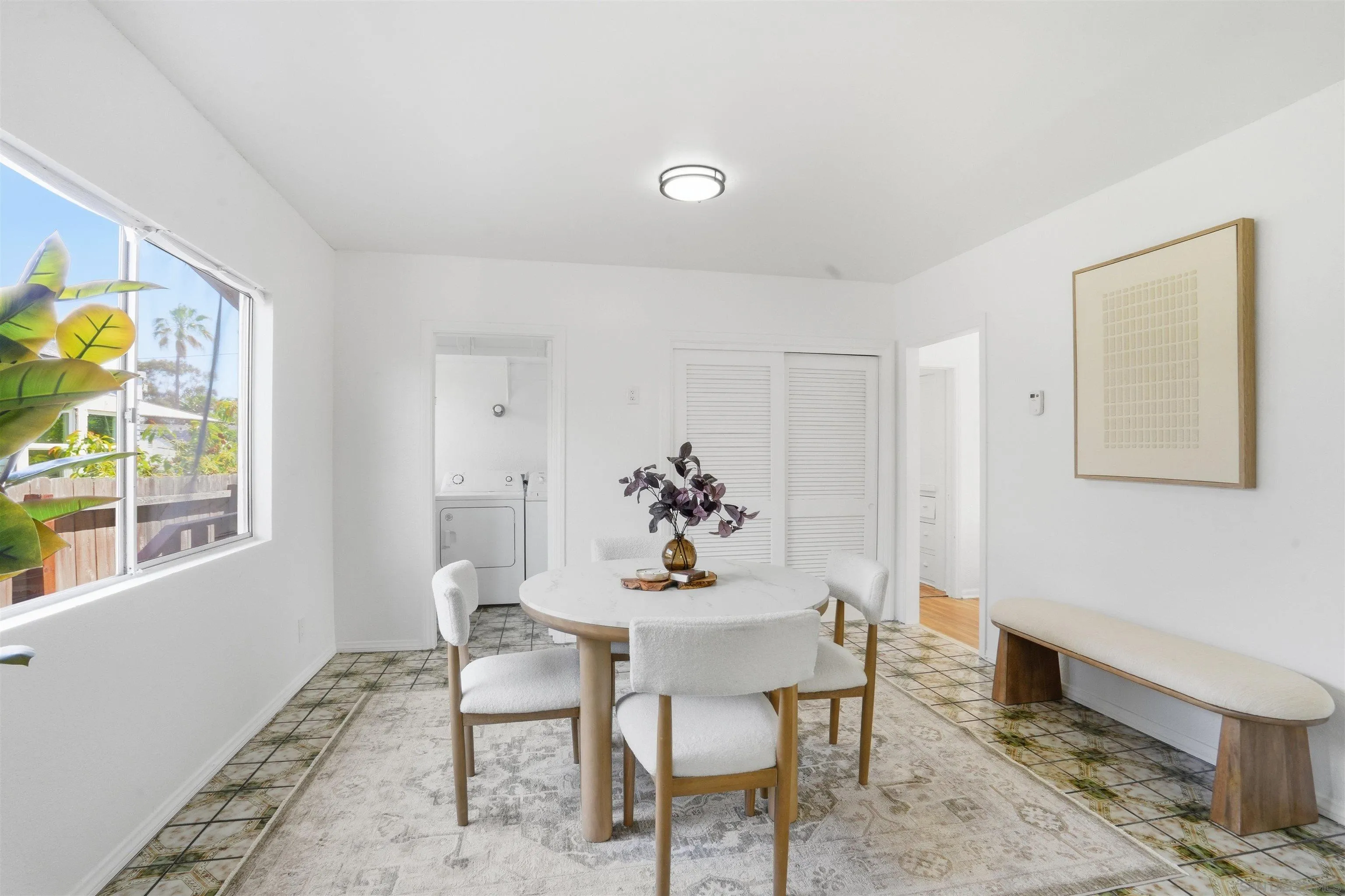 https://cdn.realtyfeed.com/cdn/127/260011222/a7f5e8b8e56e307275a8908ed2039b24.webp