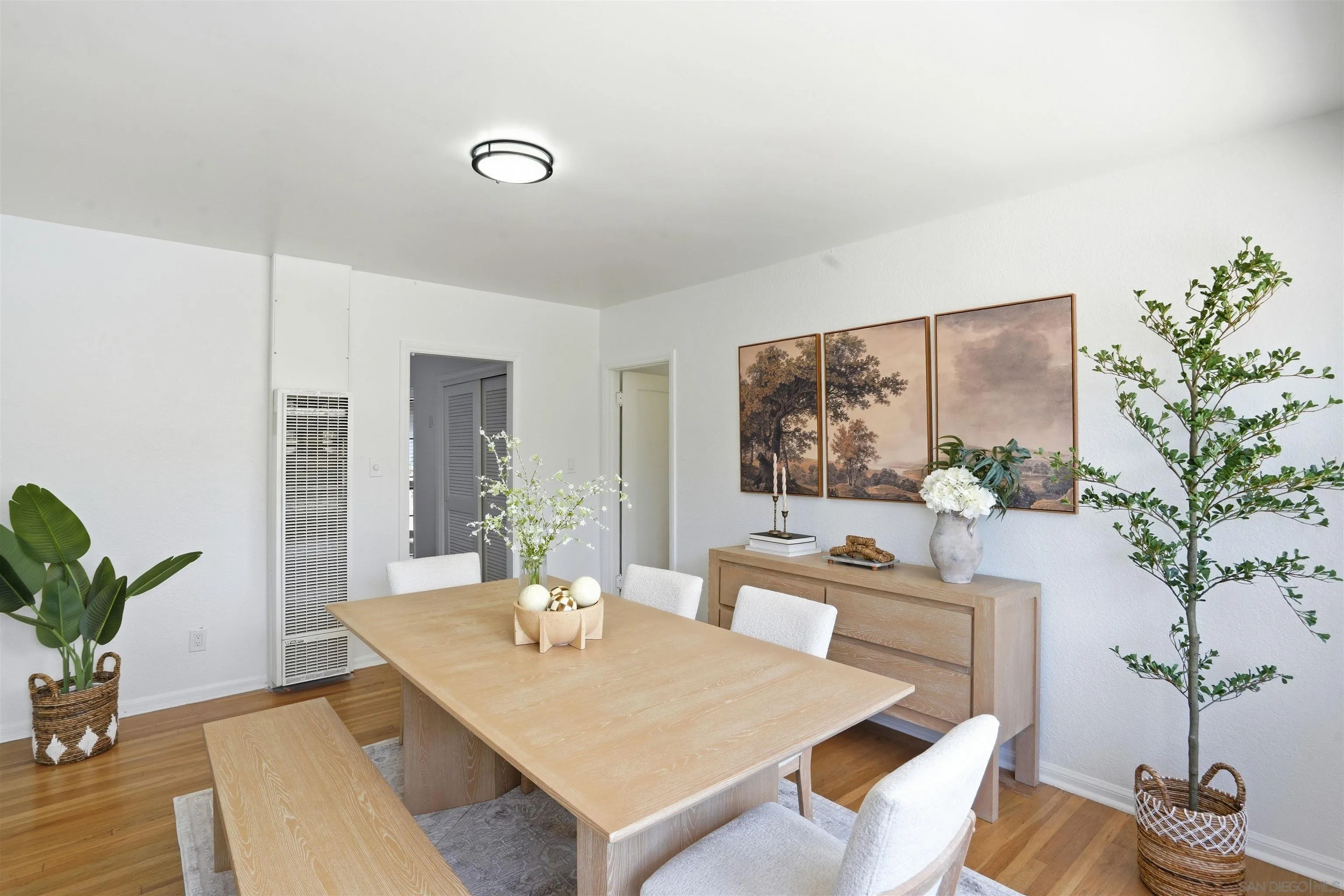 https://cdn.realtyfeed.com/cdn/127/260011222/b92494d52ce47dcf3c1129d3be78bcce.webp