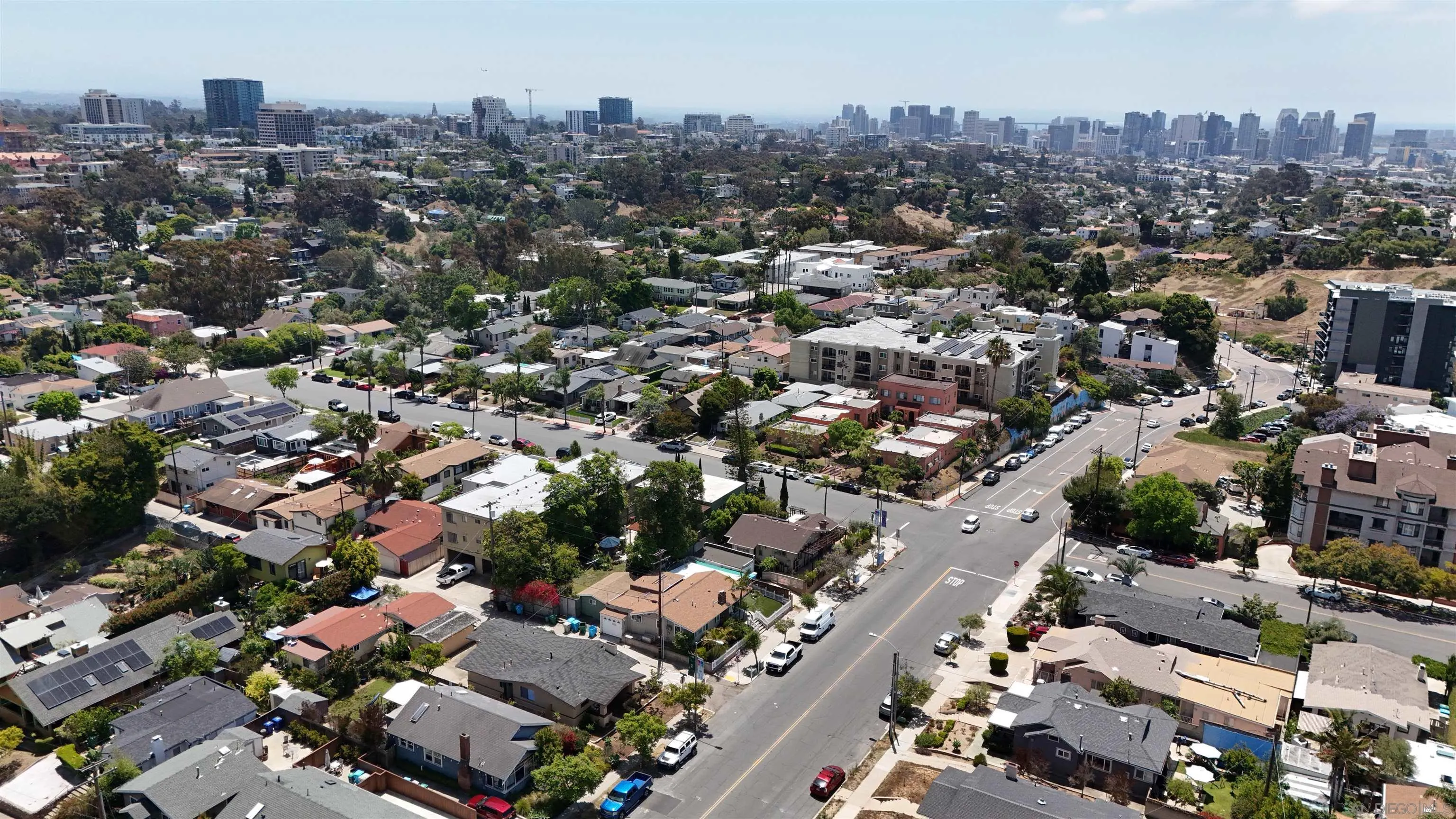 https://cdn.realtyfeed.com/cdn/127/260011222/c7d1e7903aadf321244abbda1b976d2f.webp