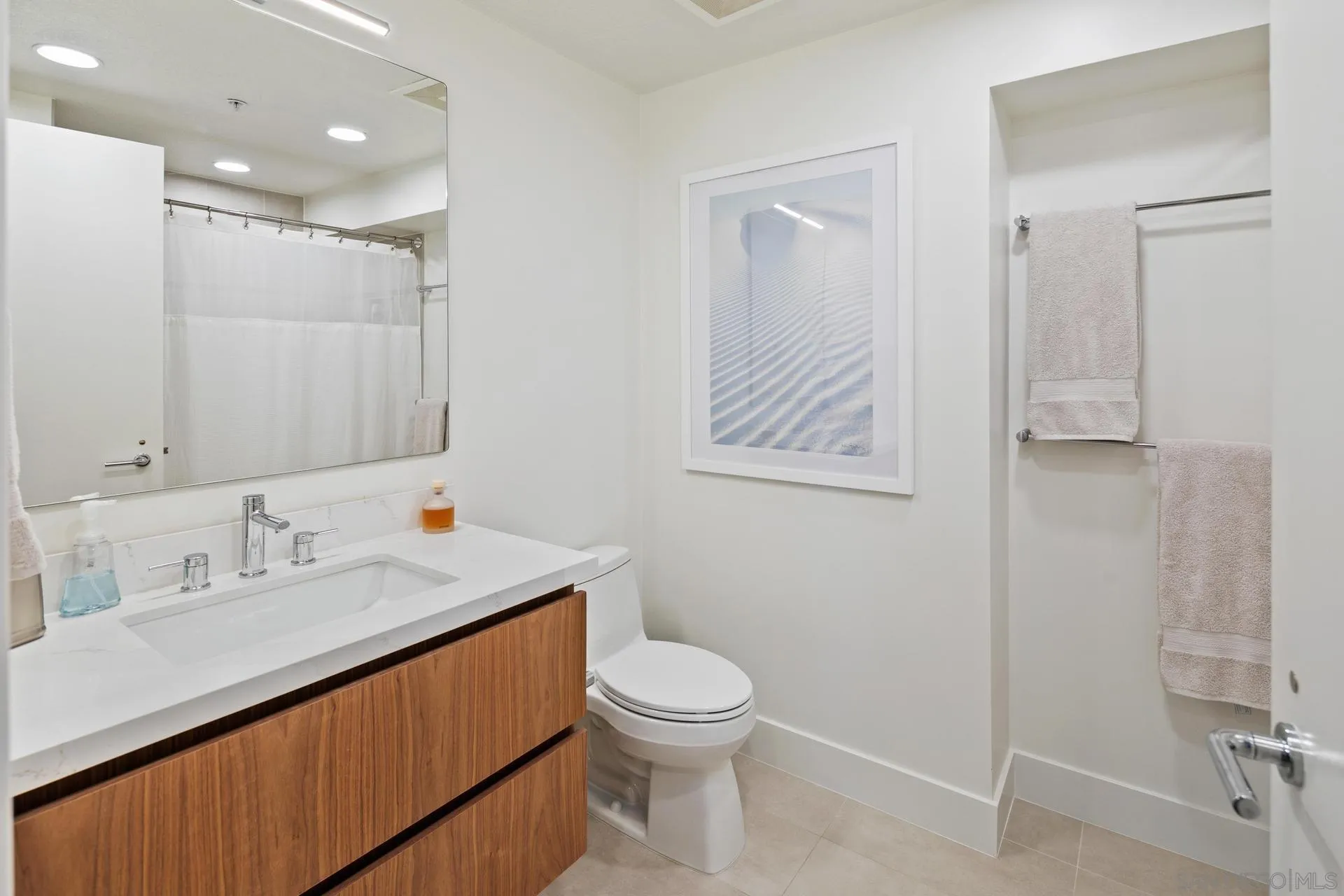 Photo #17: 260011223 Listing: Photo #17