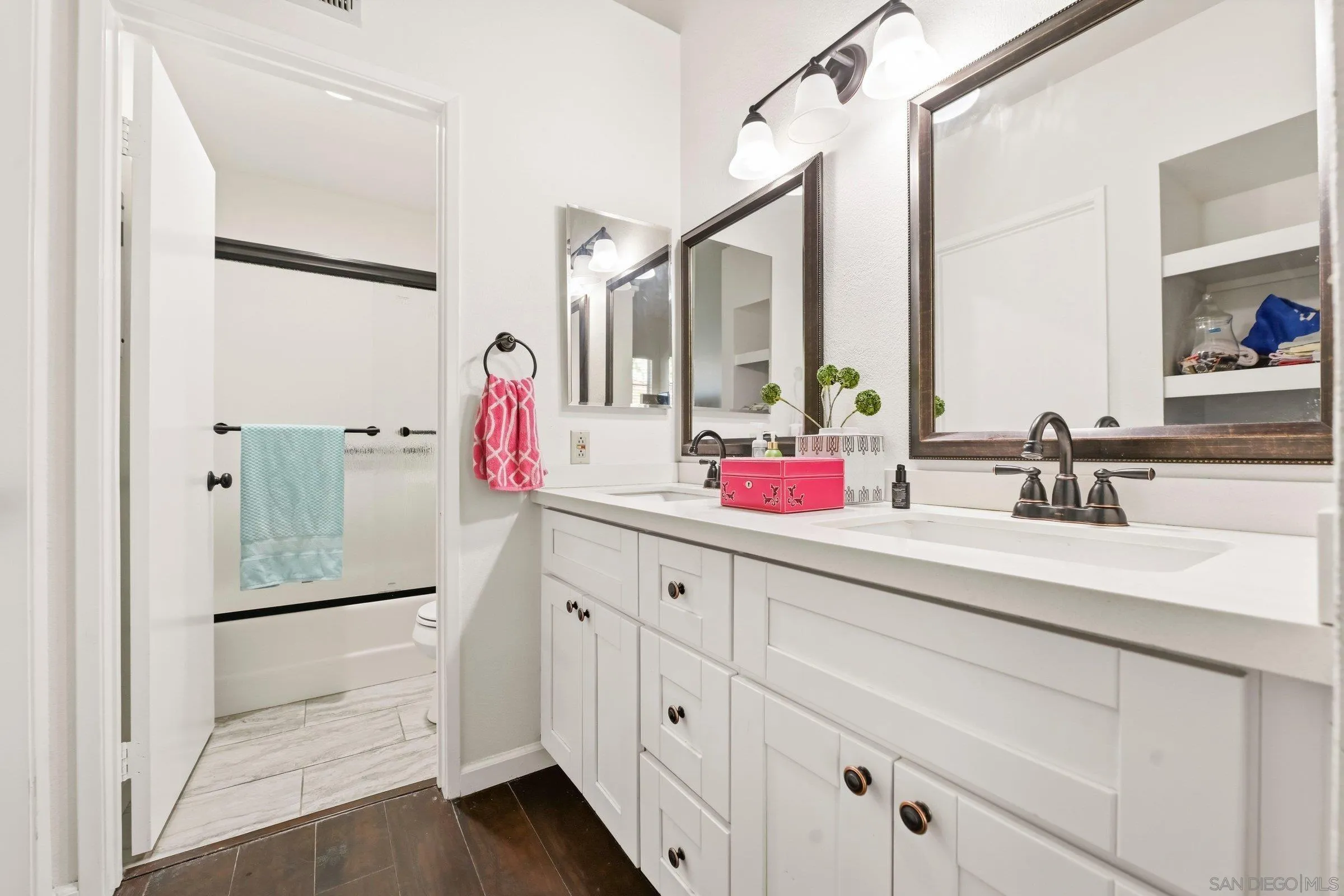 https://cdn.realtyfeed.com/cdn/127/260011225/2318c81d19a9ebf410429c130b379740.webp