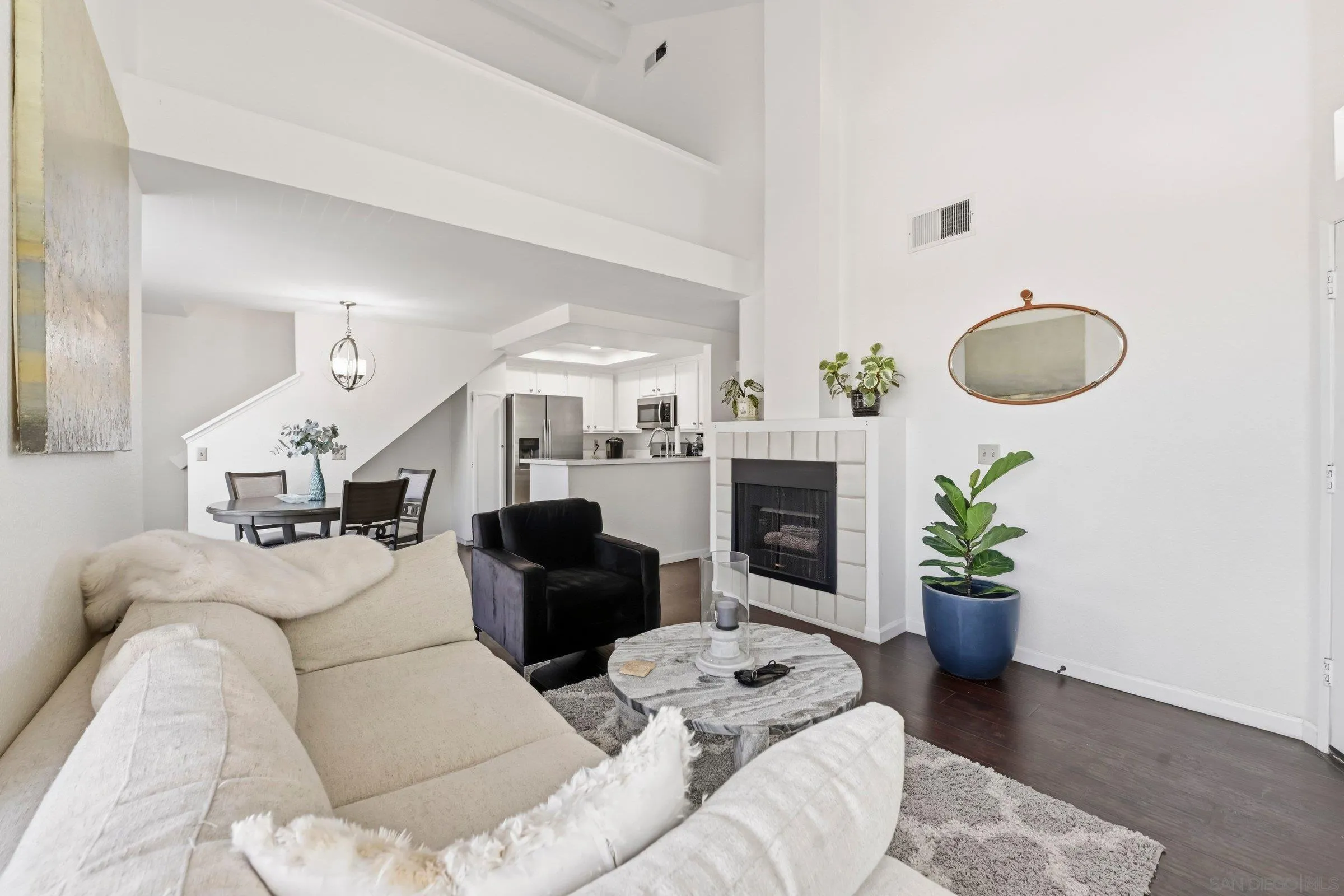 https://cdn.realtyfeed.com/cdn/127/260011225/5216c472a9be6b291a02b883d6ac10d8.webp