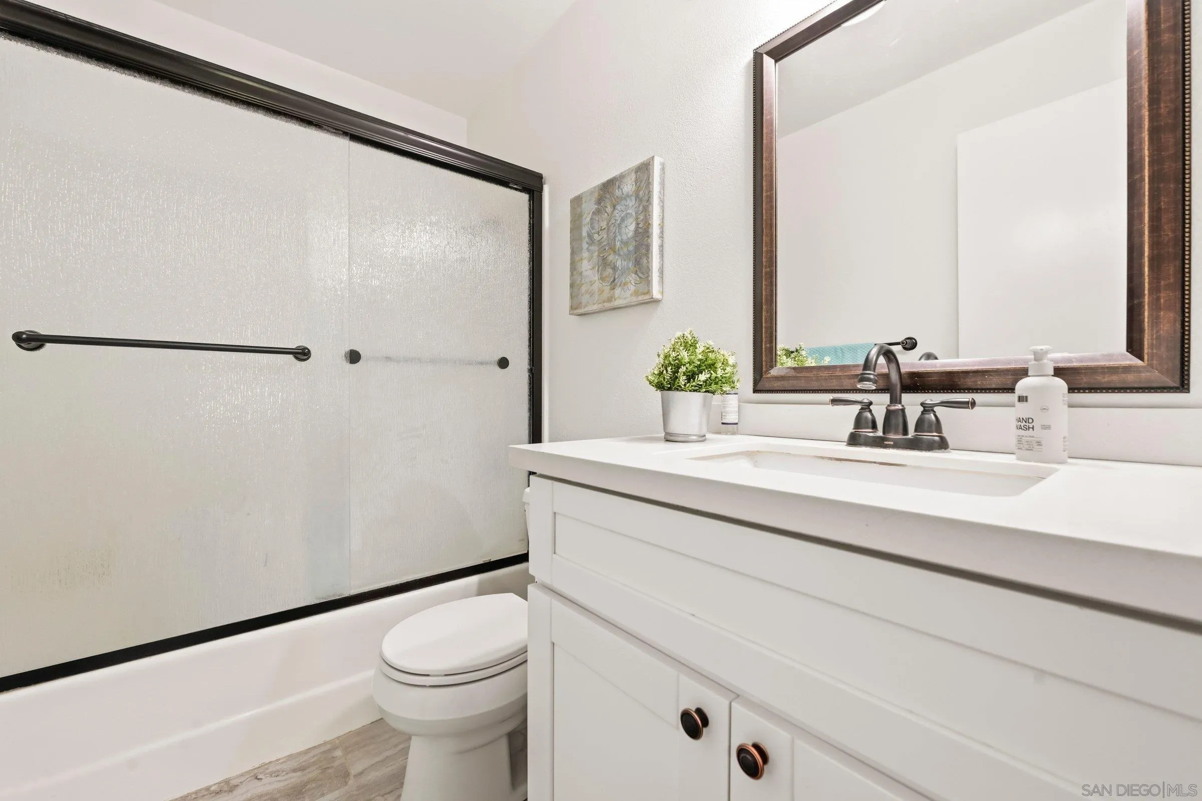 https://cdn.realtyfeed.com/cdn/127/260011225/719a6309eb750337380135341e8d8555.webp