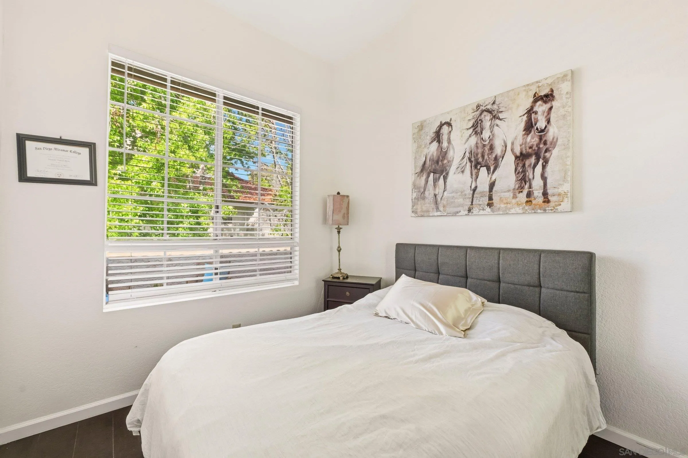 https://cdn.realtyfeed.com/cdn/127/260011225/b46c3044215588a14aa8bb123143a0b5.webp