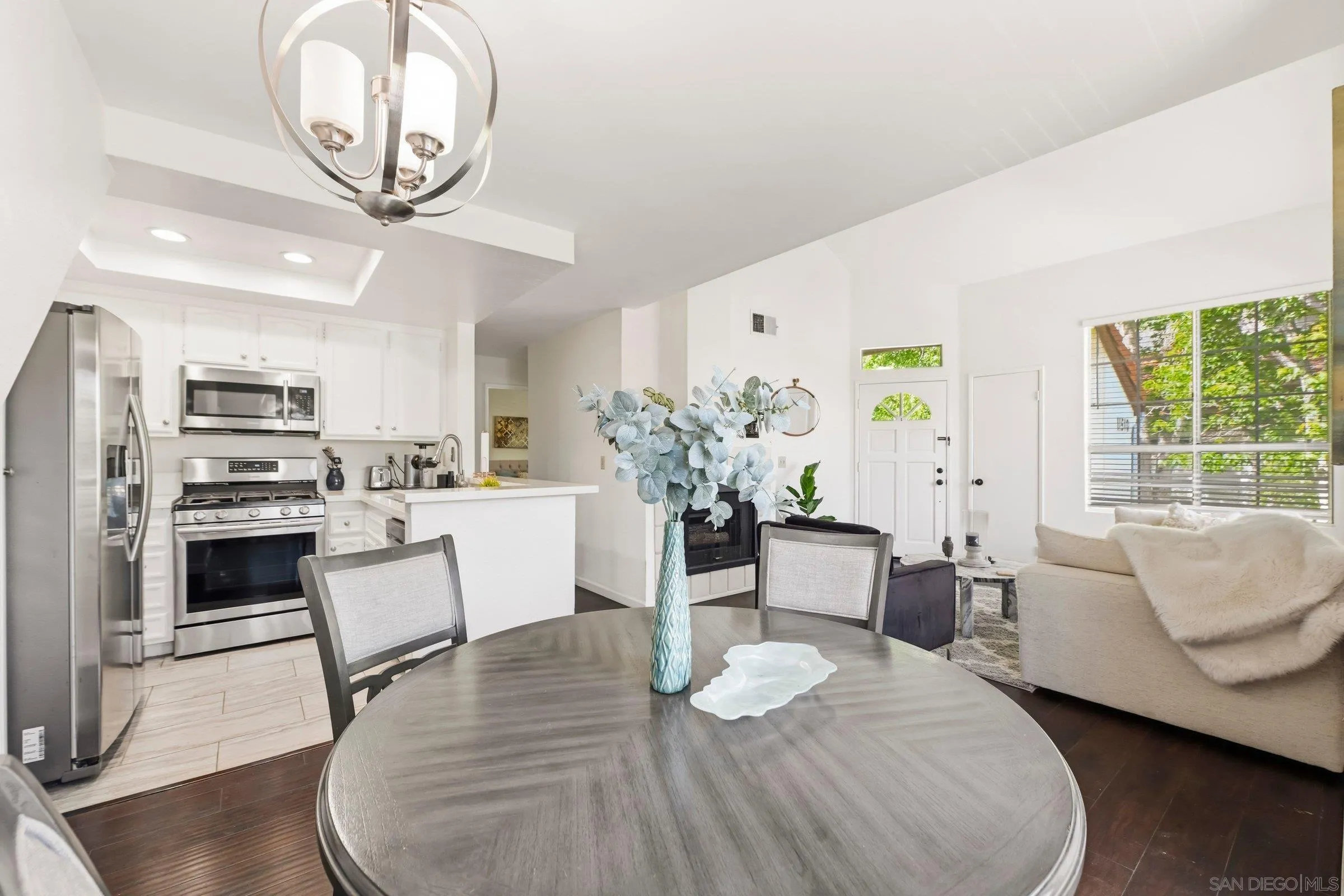 https://cdn.realtyfeed.com/cdn/127/260011225/ebb9e2d4d754a729b4108fc15b8f9996.webp