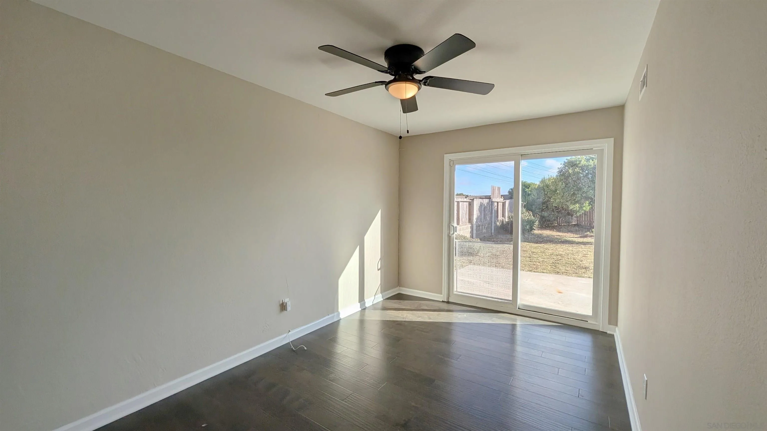 https://cdn.realtyfeed.com/cdn/127/260011231/0b65c5597eb9fa2b0a9fa68708c6d880.webp