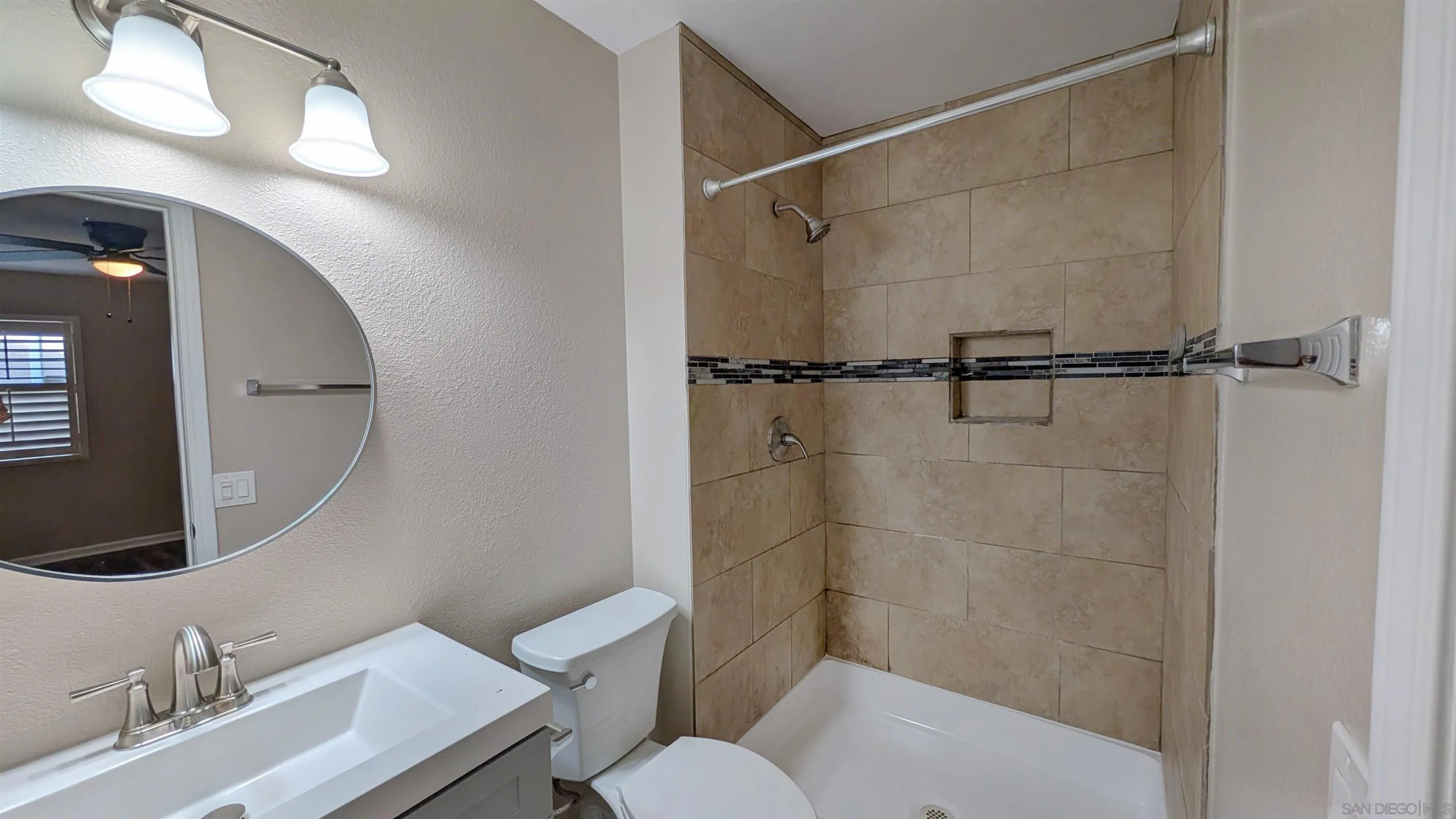https://cdn.realtyfeed.com/cdn/127/260011231/47383281b58d79b99cde7cf211b82857.webp