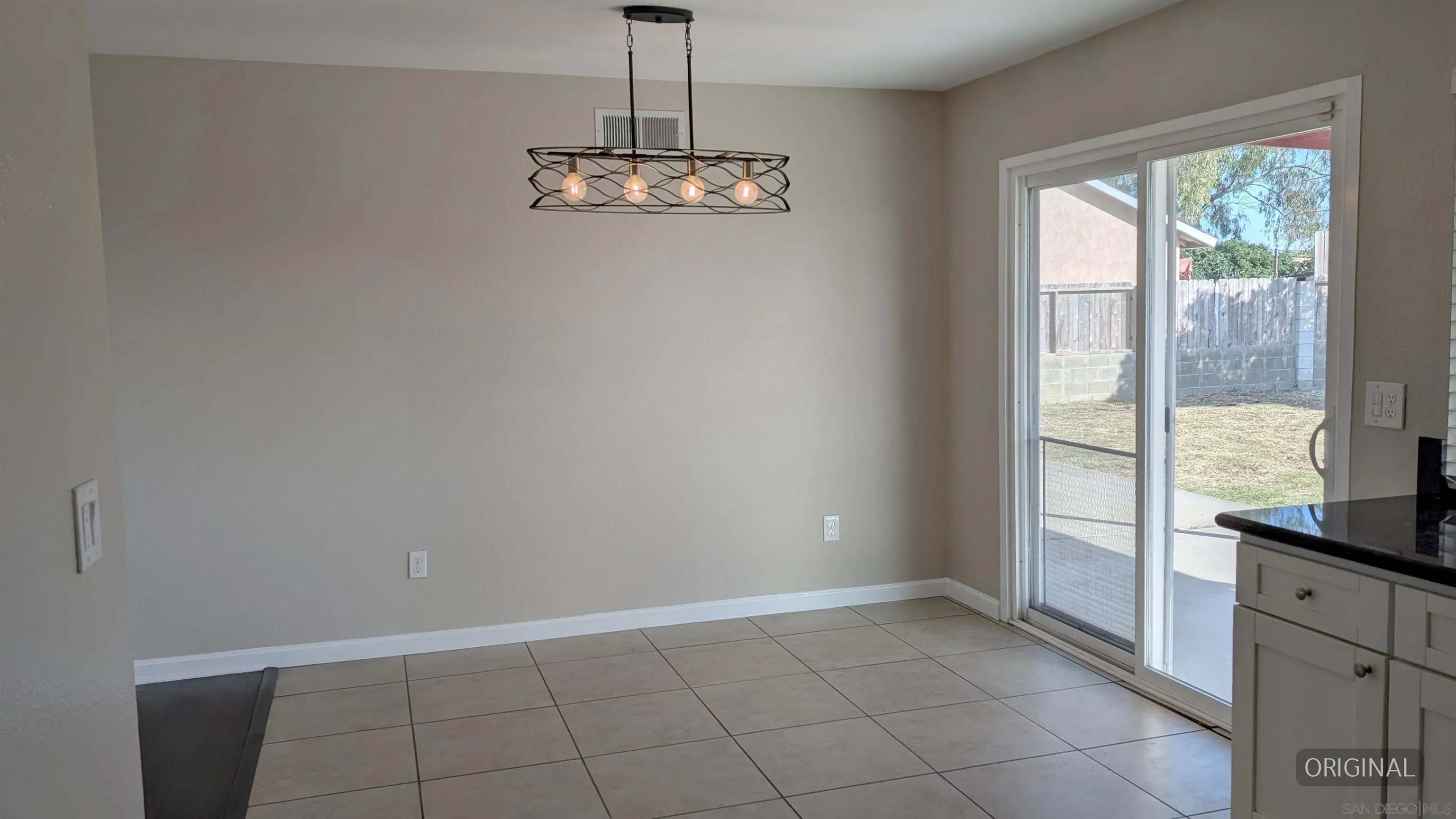 https://cdn.realtyfeed.com/cdn/127/260011231/8e35abf6f1ec99c19d77ff76b81efe8b.webp