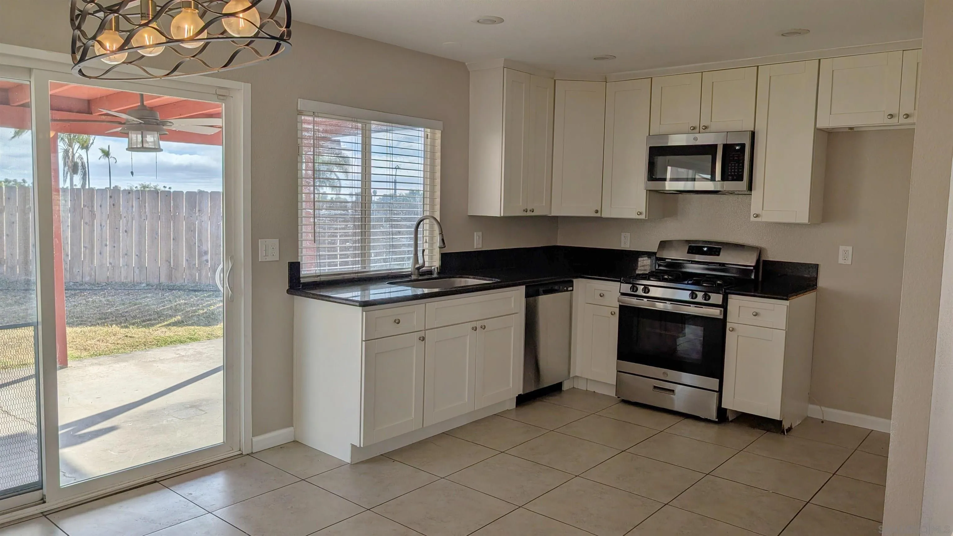 https://cdn.realtyfeed.com/cdn/127/260011231/9c7b55e321ed8bc29723092e092cc64a.webp