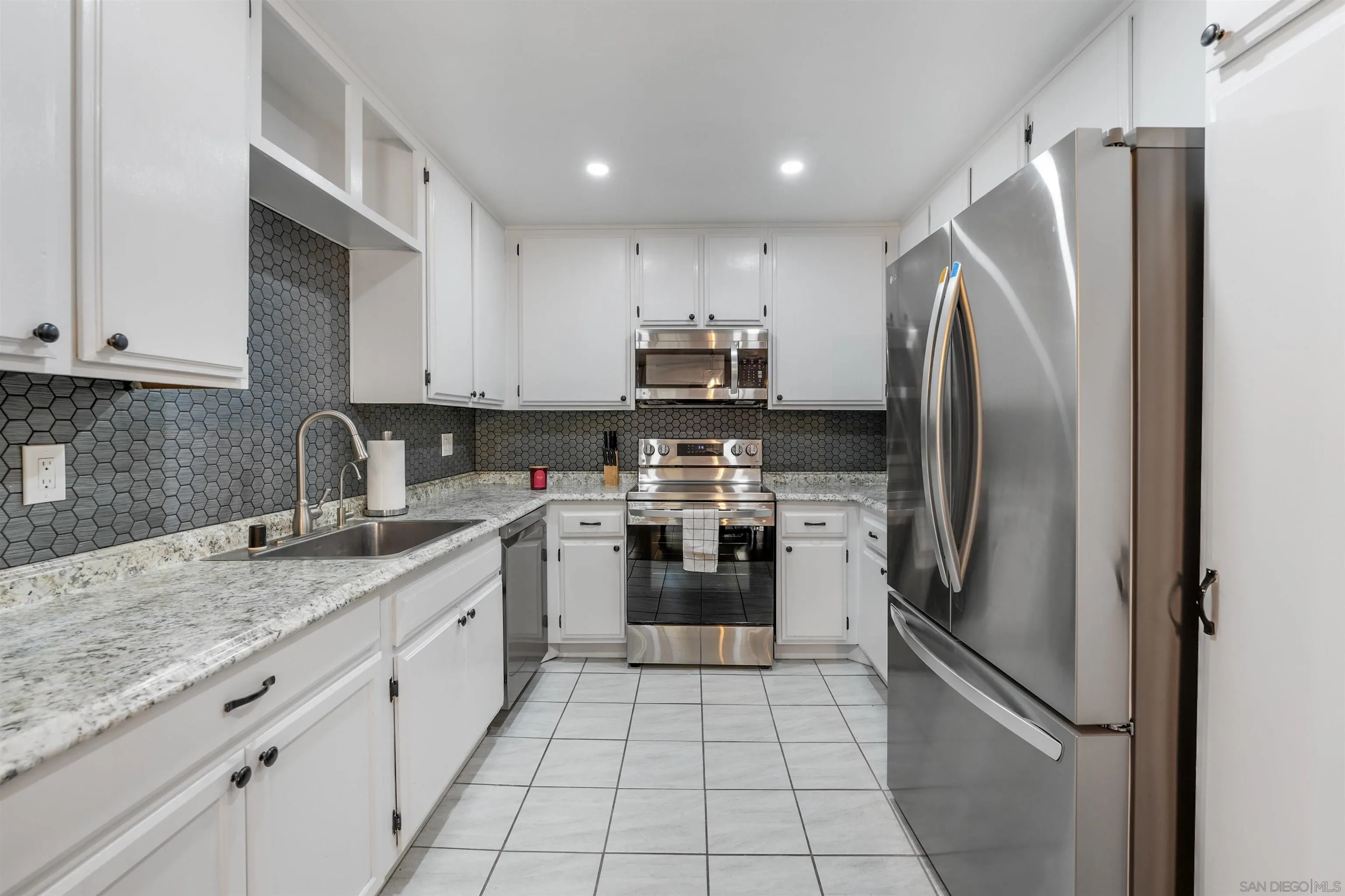 Photo #10: 260011235 Listing: Photo #10