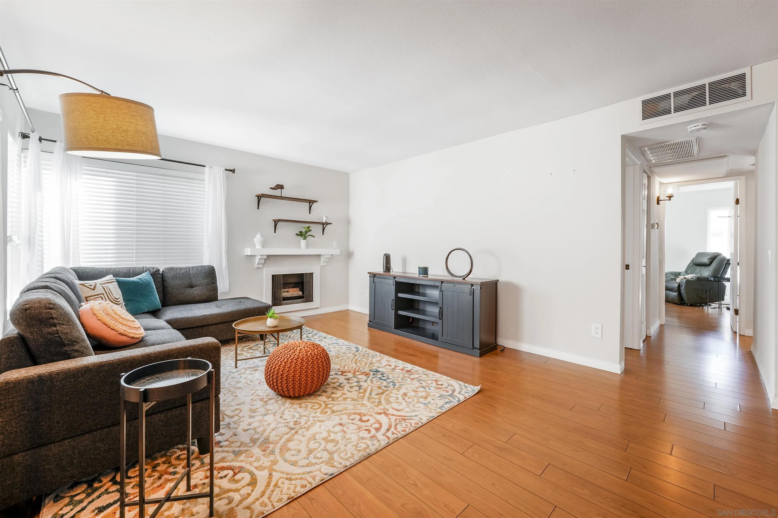 Photo #6: 260011235 Listing: Photo #6