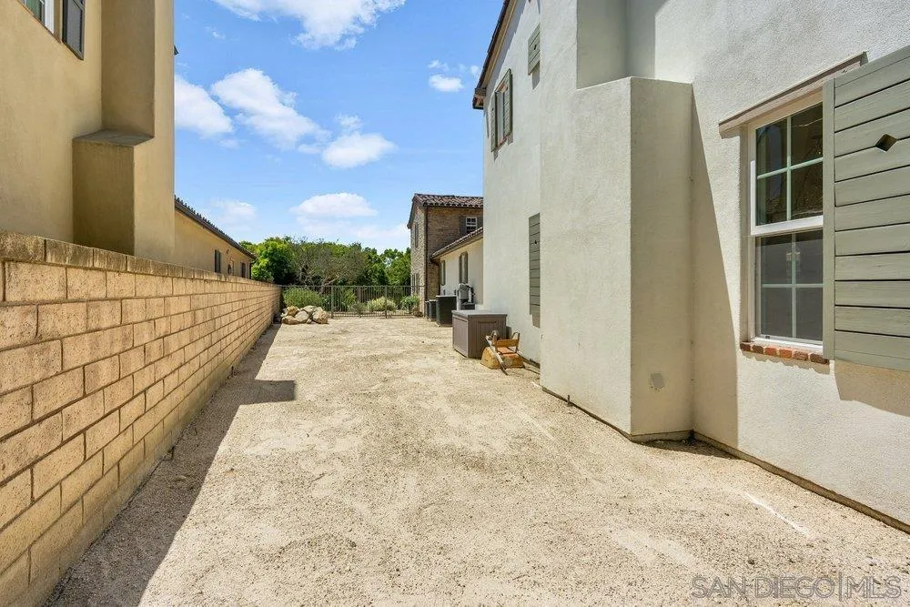 https://cdn.realtyfeed.com/cdn/127/260011236/4f7093a12365eb3a7b6141c22f75cd58.webp