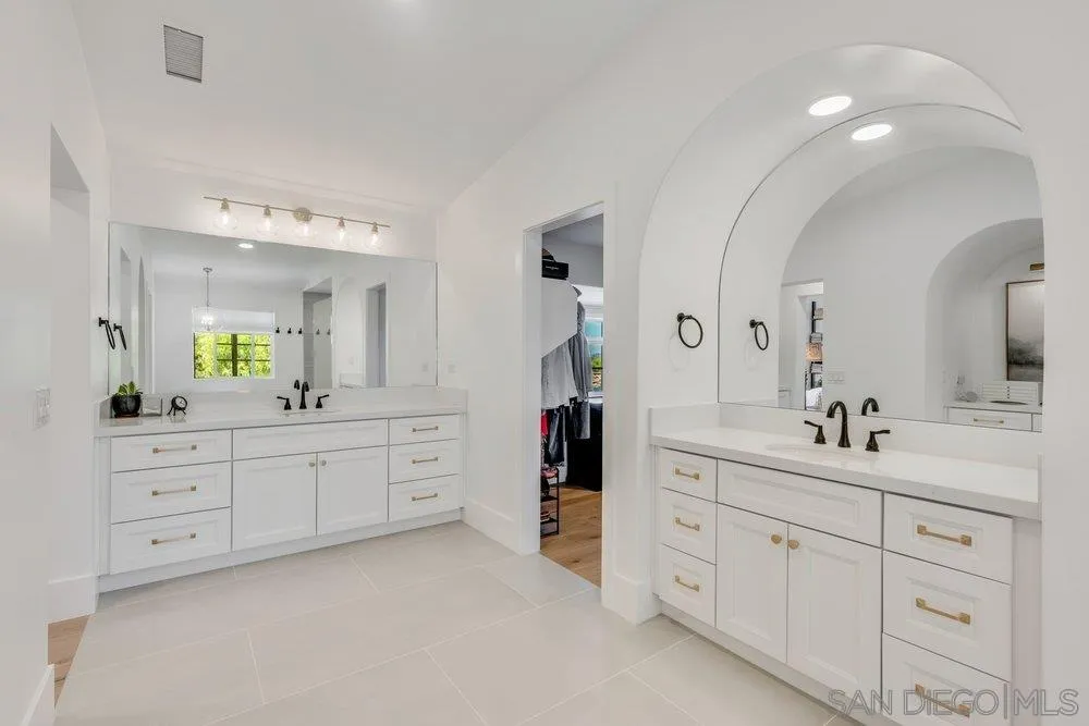 https://cdn.realtyfeed.com/cdn/127/260011236/f5b9c919cfd85a5842651a2c8fe15f7e.webp