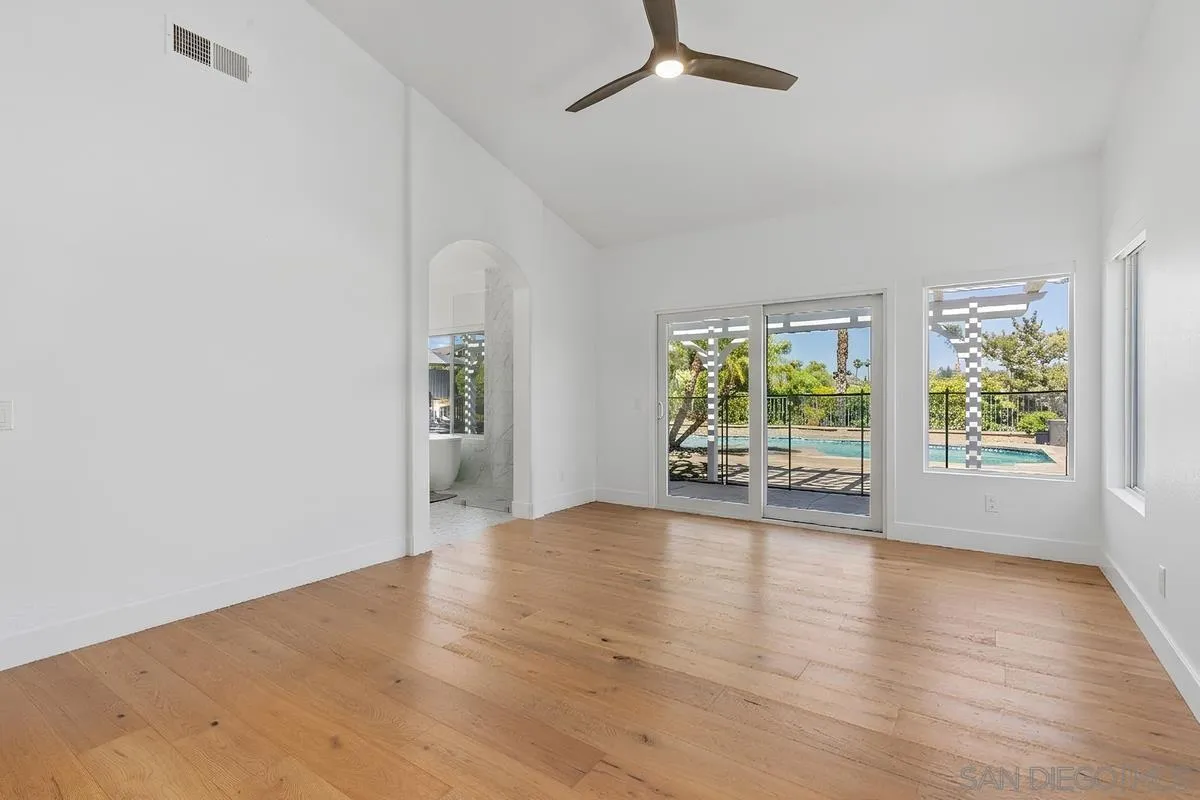 https://cdn.realtyfeed.com/cdn/127/260011237/656c444d1b7d7a03d5833c3322a56210.webp