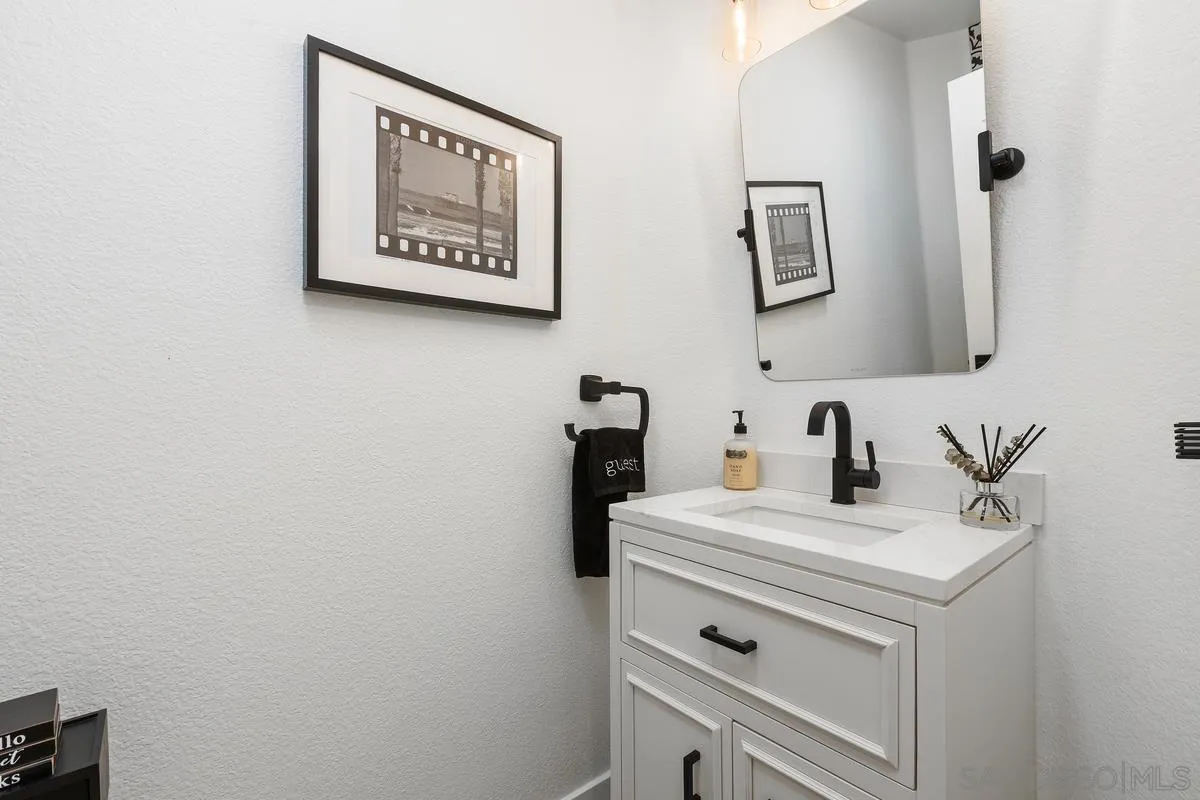 https://cdn.realtyfeed.com/cdn/127/260011237/67c1c3c442824d709b59533768c7352e.webp