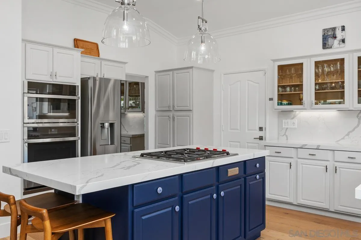 https://cdn.realtyfeed.com/cdn/127/260011237/b7ce607bde308c464b3051117b8271cb.webp